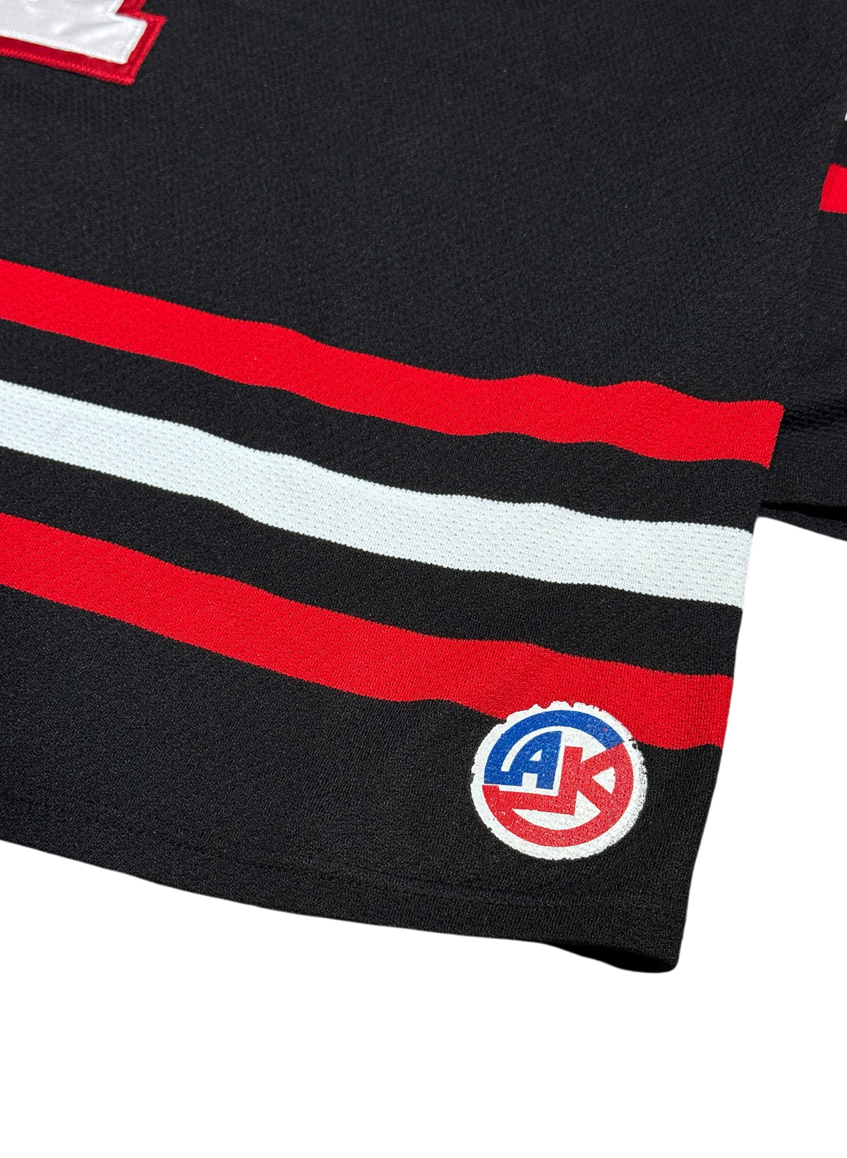 (SUP-879) NHL CHICAGO BLACKHAWKS MESH HOCKEY SHIRT "1" - XL - MADE IN CANADA