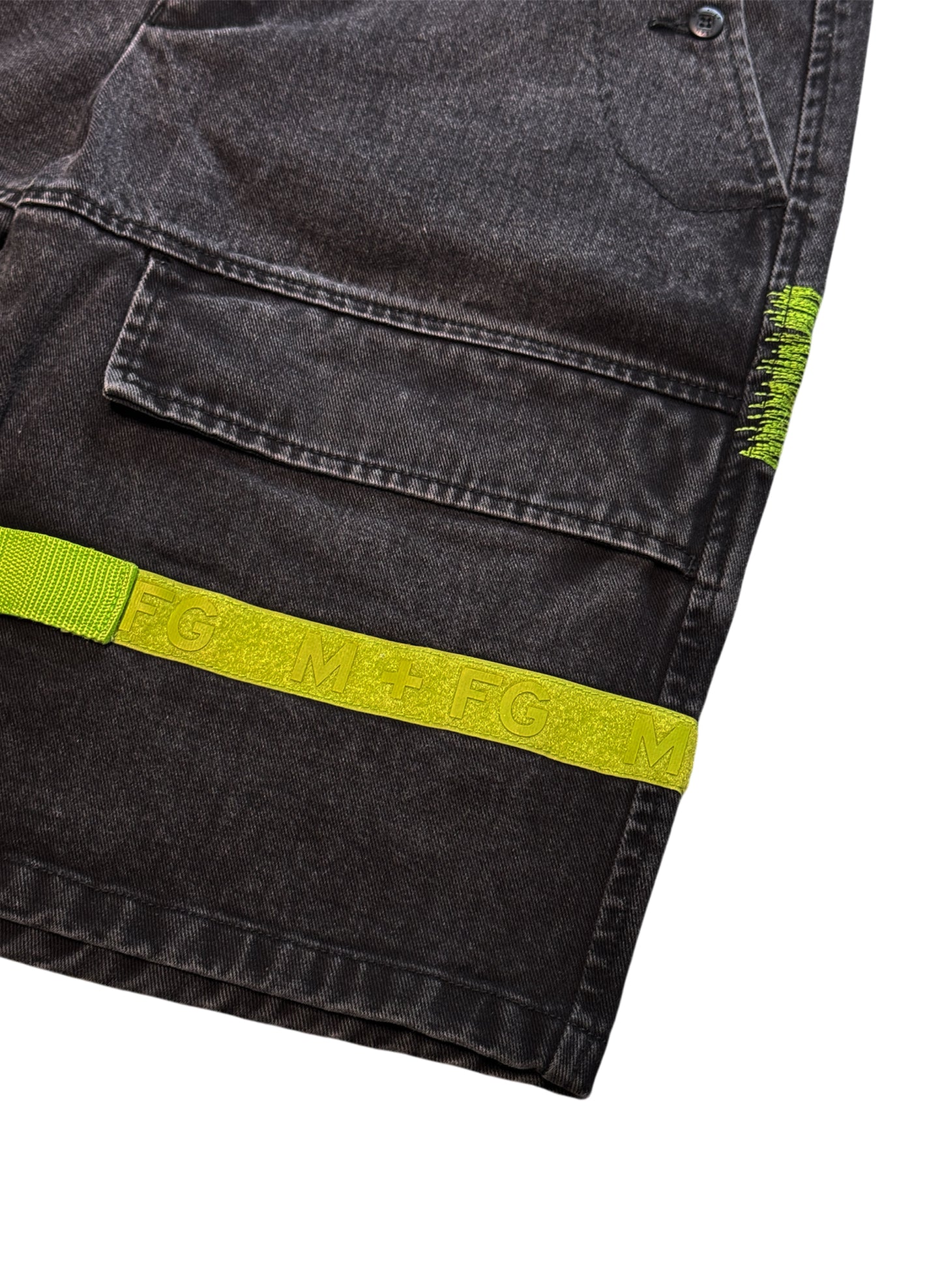 (SUP-284) MARITHE FRANCOIS GIRBAUD VELCRO STRAP BLACK DENIM SHORTS (w34)