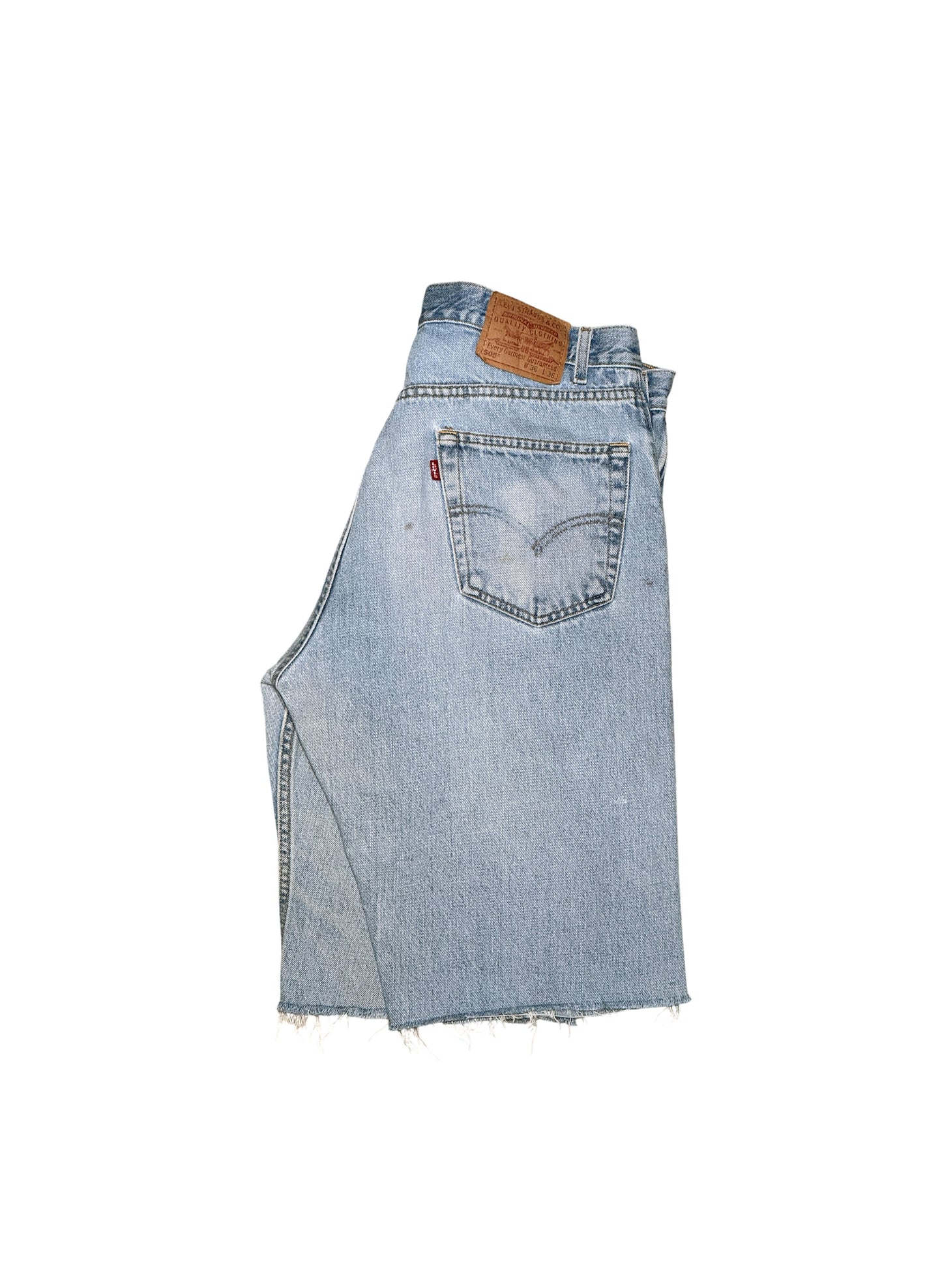 (SUP-394) LEVI'S 505 "CUT OFF" DENIM SHORTS - MADE IN MEXICO (w36)