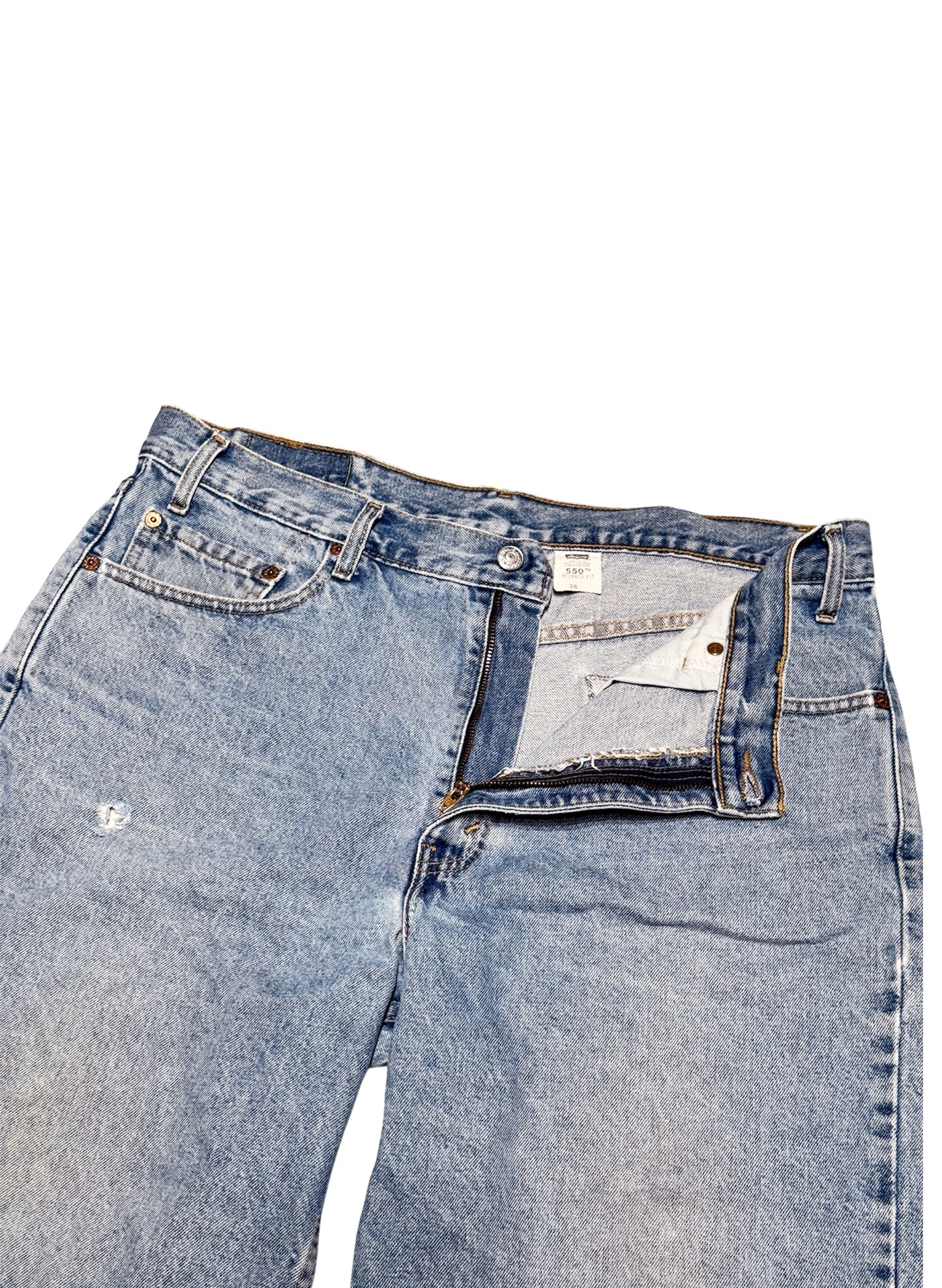 (SUP-393) LEVI'S 550 DENIM SHORTS - MADE IN COLOMBIA (w36)