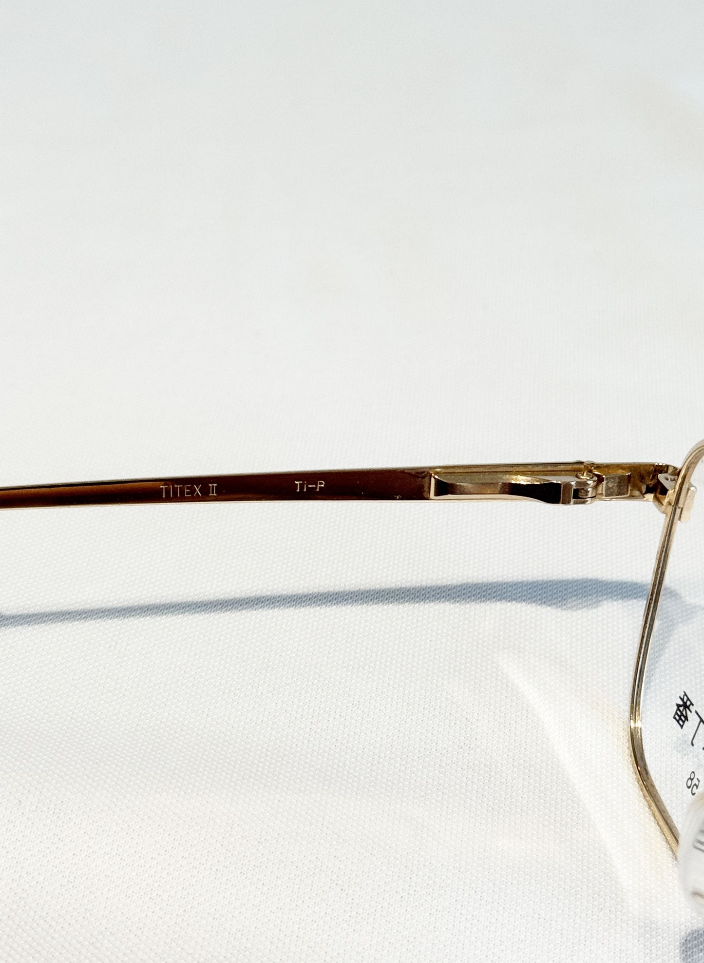(SUP-417) 90s VINTAGE TWO BRIDGE GOLD FRAME GLASSES Nikon TITEX Ⅱ Ti-P