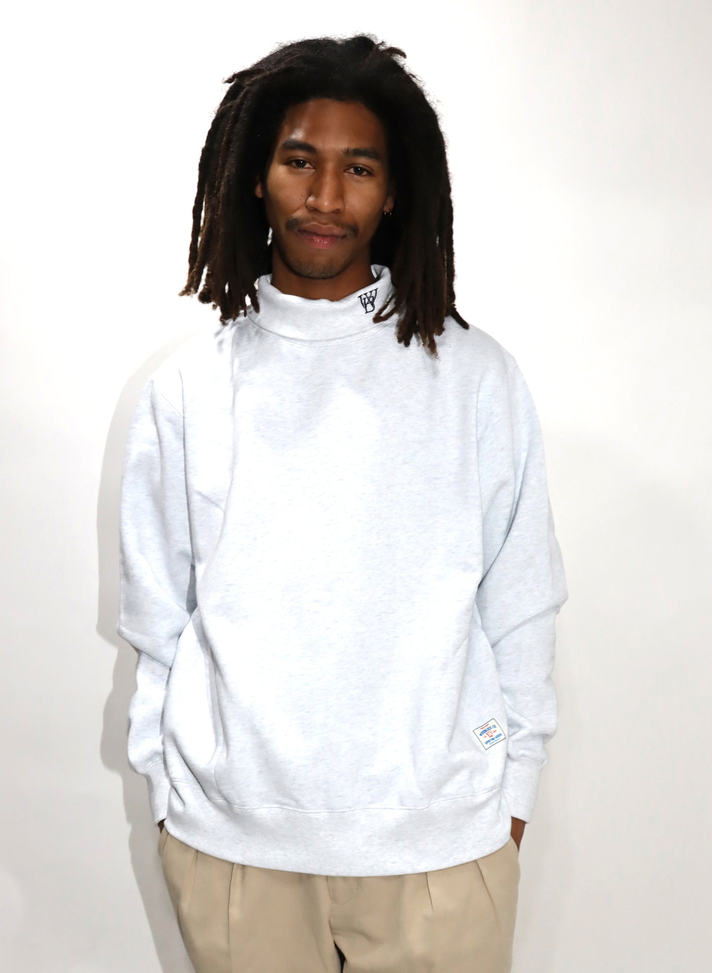 WOODBLOCK SWEAT TURTLE NECK ASH GREY (WB-25SS-003)