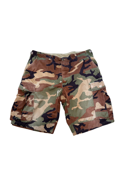 (SUP-292) US ARMY RIPSTOP WOODLAND CAMO SHORTS - LARGE