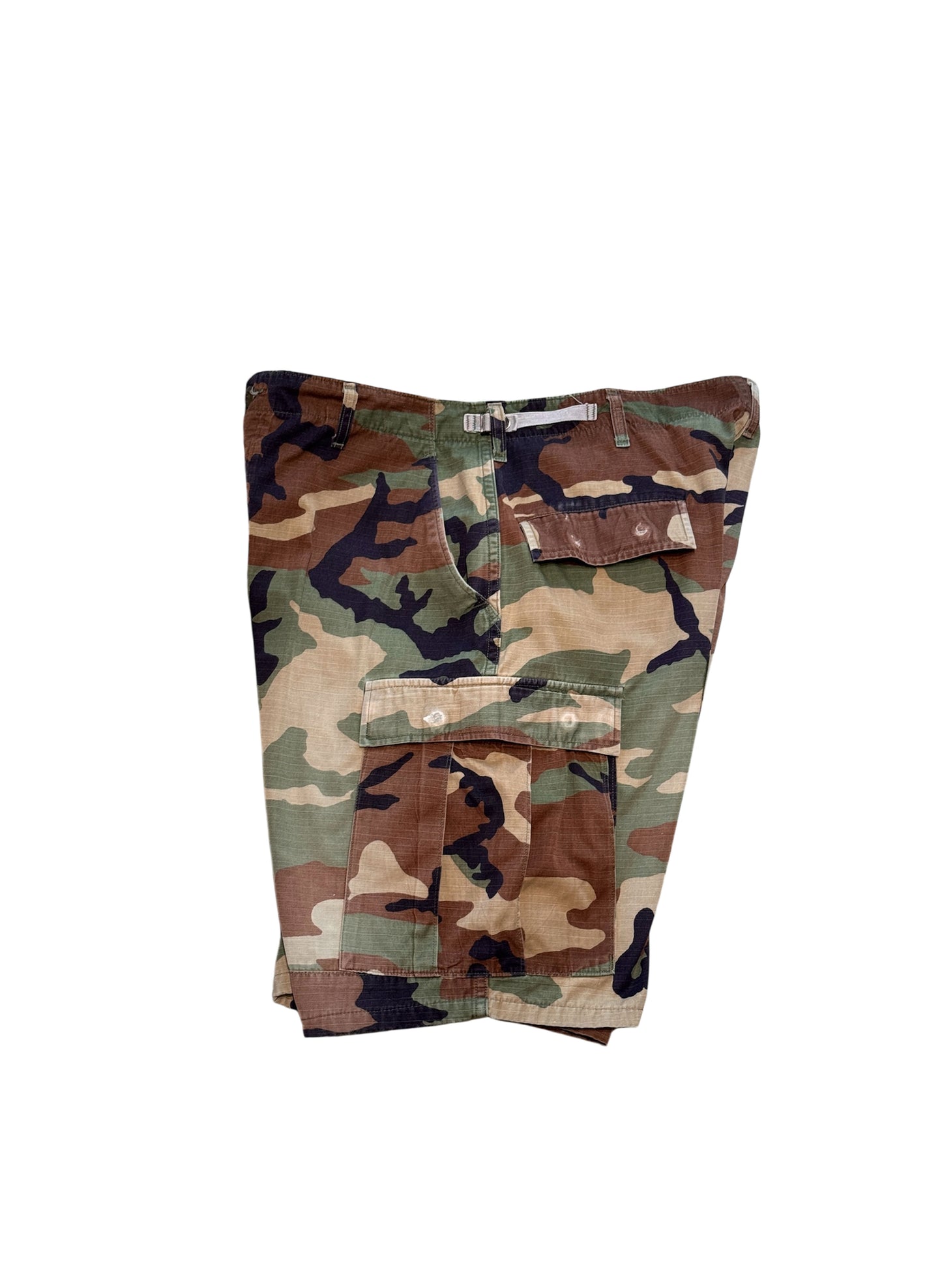 (SUP-292) US ARMY RIPSTOP WOODLAND CAMO SHORTS - LARGE