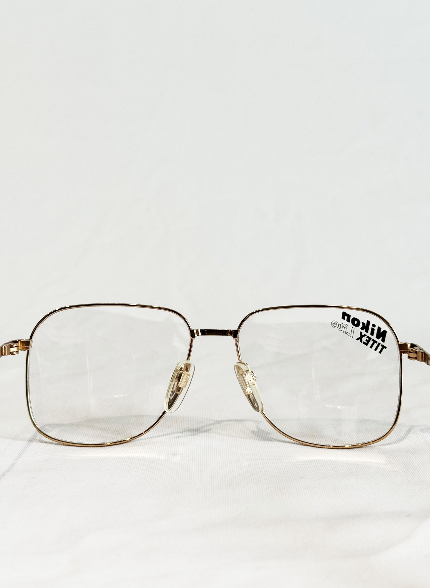 (SUP-415) 90s DEADSTOCK GOLD FRAME GLASSES Nikon TITEX Lite Ti-p