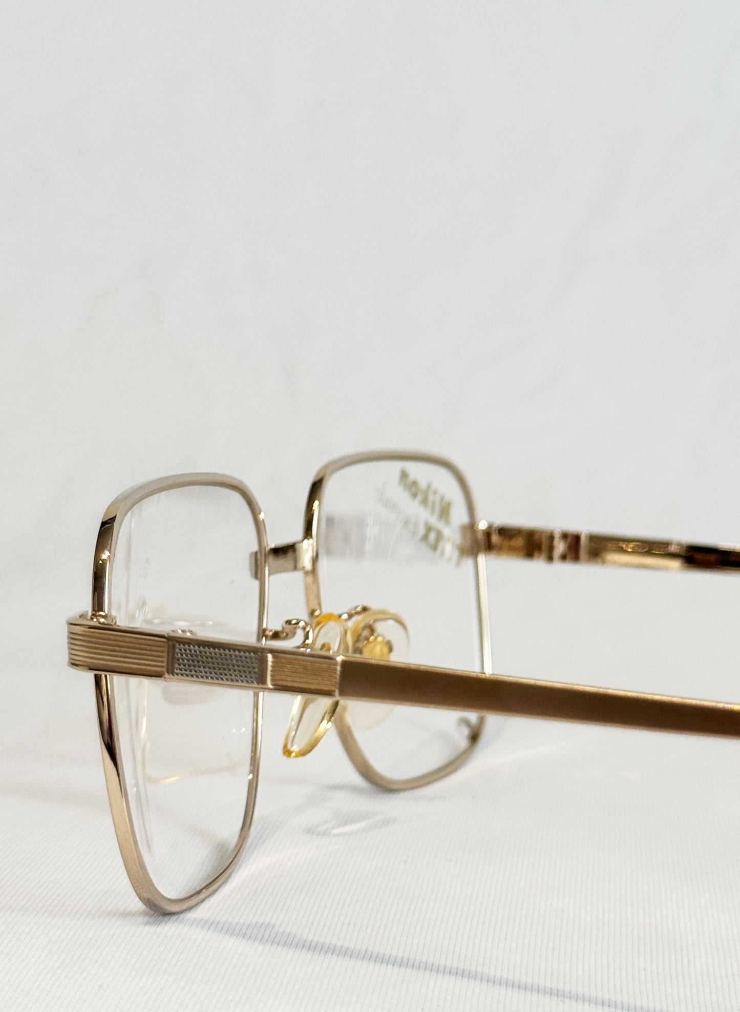 (SUP-414) 90s VINTAGE GOLD FRAME GLASSES Nikon TITEX Excerade 1/12 12KGF Ti-C