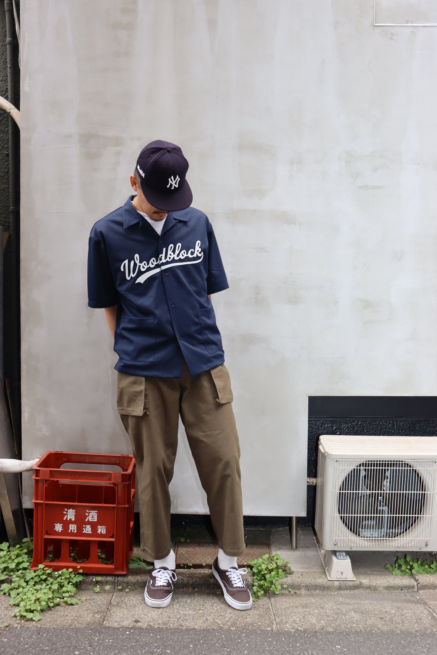 WOODBLOCK SCRIPT LOGO FELT PATCHED S/S OPEN COLLAR 2POCKET MESH SHIRT NAVY/WHITE (WB-25SS-012)