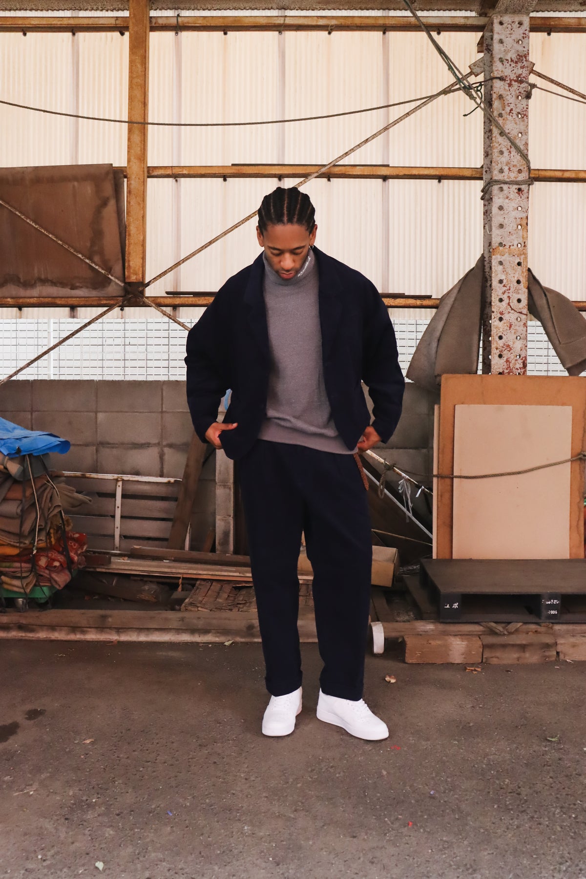 WOODBLOCK 2TUCK CORDUROY TROUSERS NAVY (WB-26AW-010)