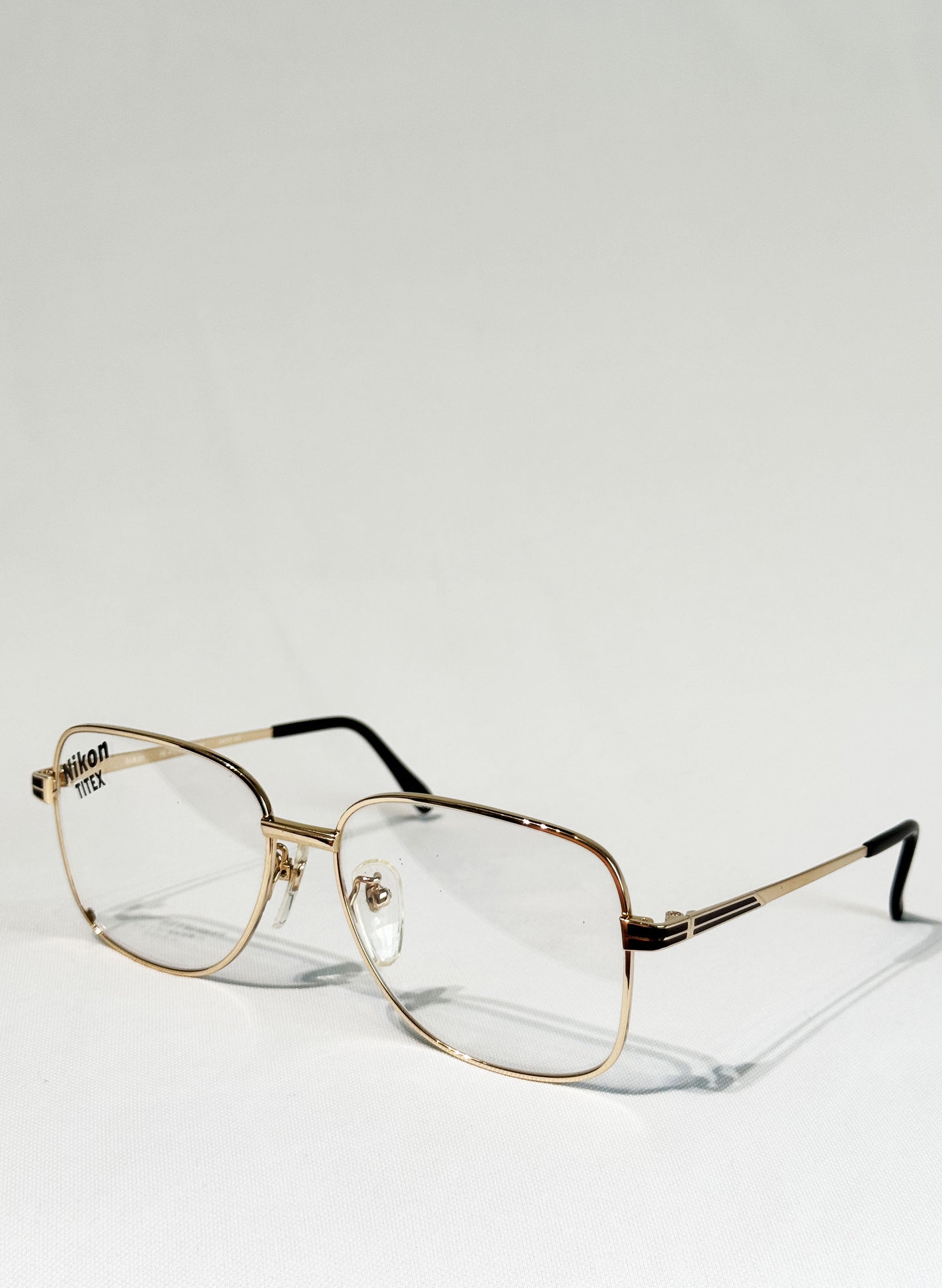 (SUP-371) 90s VINTAGE GOLD FRAME GLASSES "Nikon TITEX"