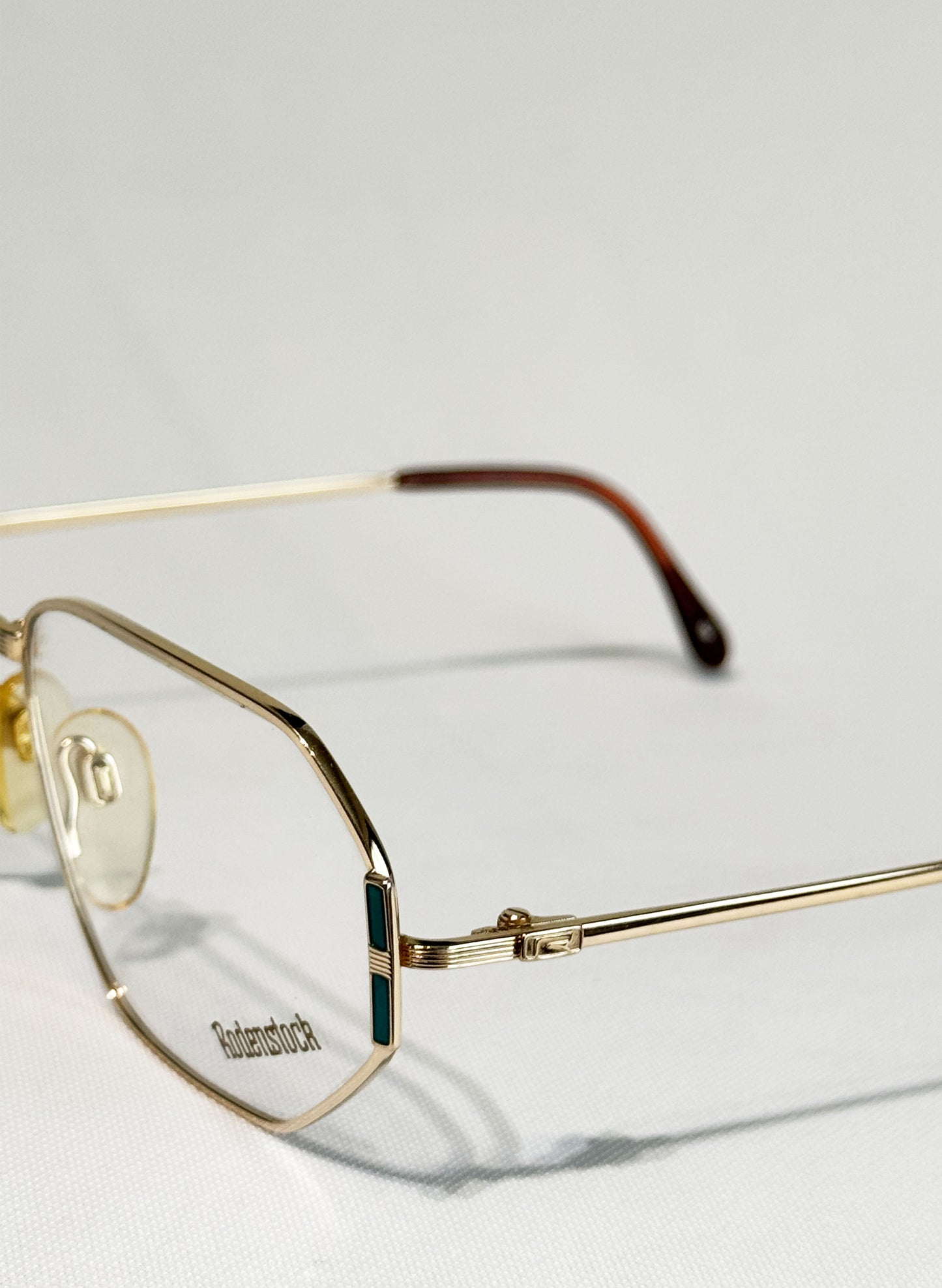 (SUP-372) 90s VINTAGE GOLD FRAME GLASSES "Rodenstock"