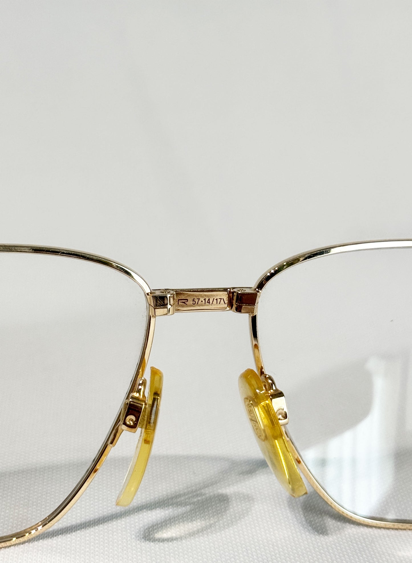 (SUP-372) 90s VINTAGE GOLD FRAME GLASSES "Rodenstock"