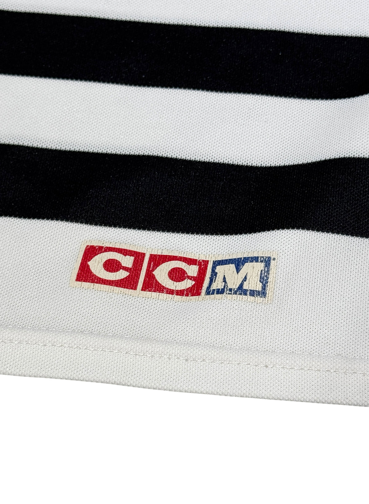 (SUP-852) 90s CCM HOCKEY JERSEY "BLACKHAWKS SOLID" - M - MADE IN CANADA