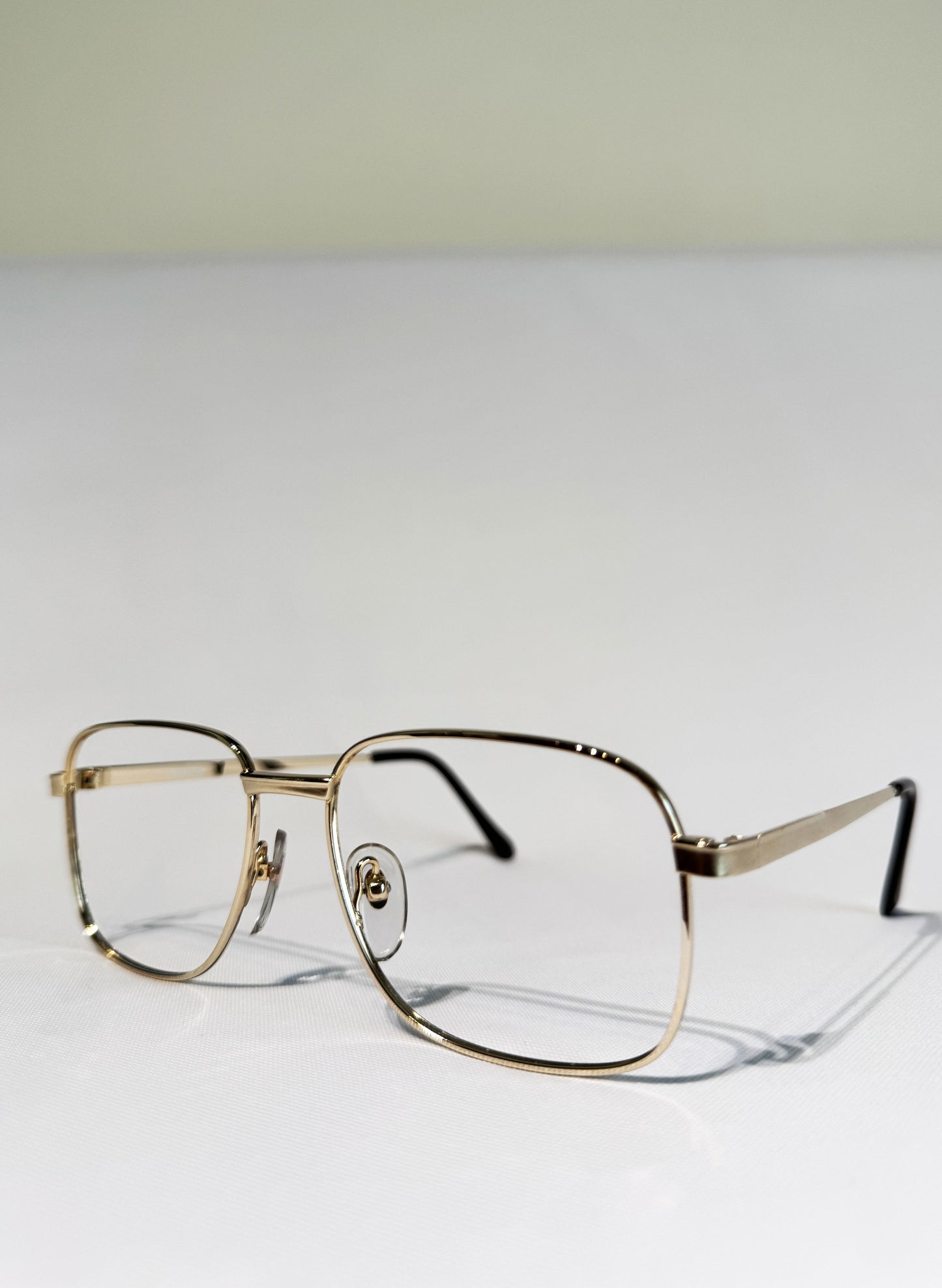 (SUP-370) 90s VINTAGE GOLD FRAME GLASSES "SUNSTON"(レンズなし)
