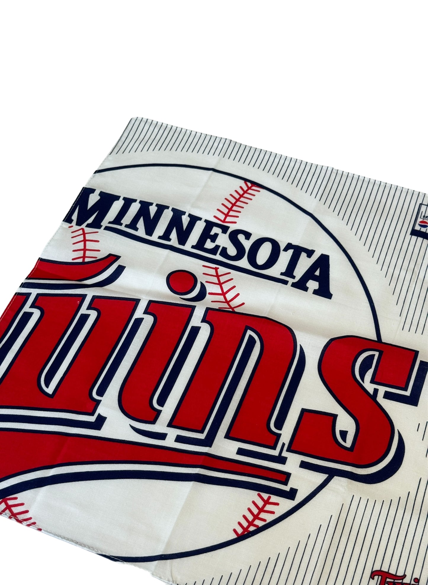 (SUP-151) MINNESOTA TWINS HANDKERCHIEF
