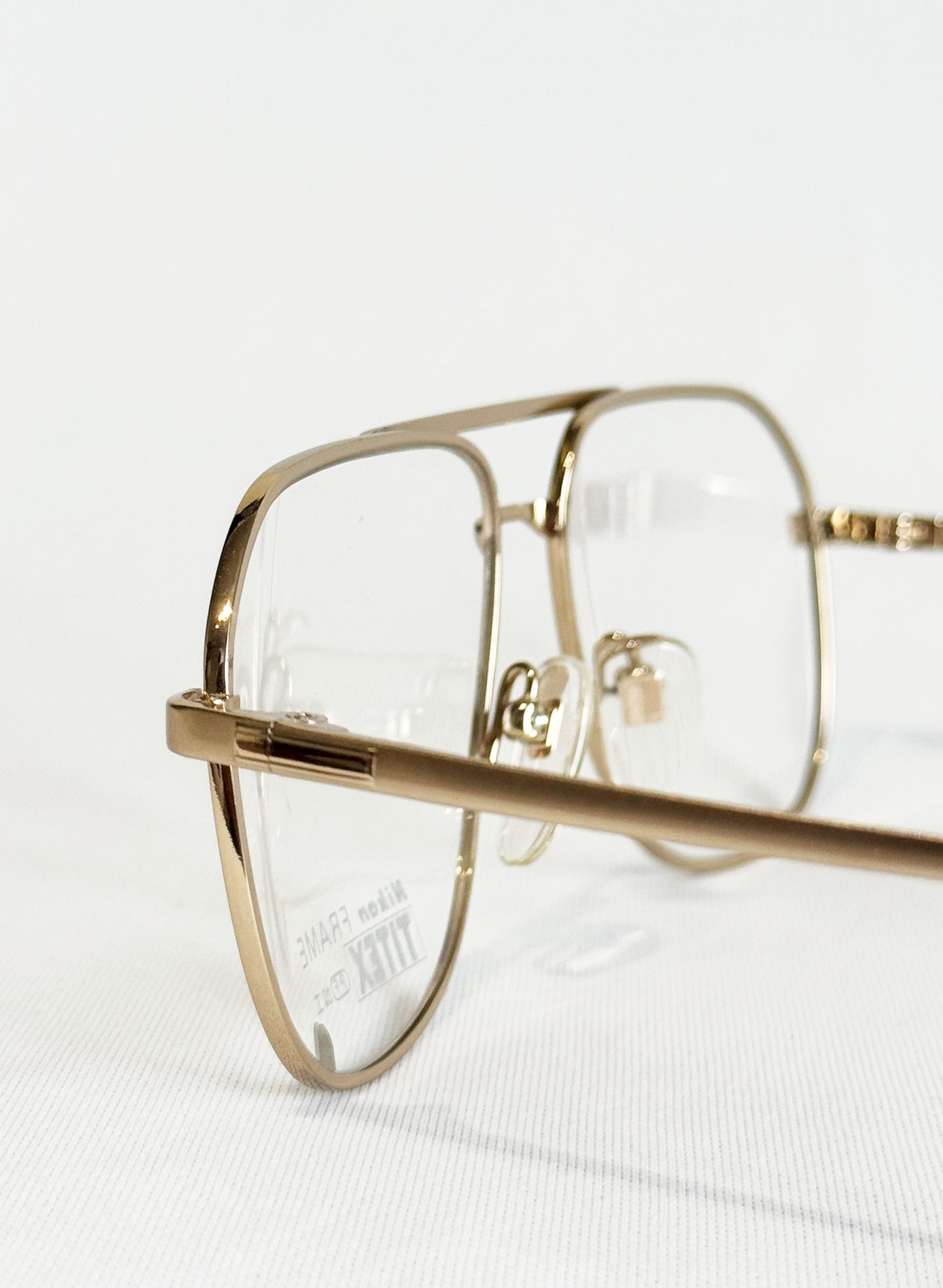 (SUP-416) 90s VINTAGE TWO BRIDGE GOLD FRAME GLASSES Nikon TITEX PF Ti-P