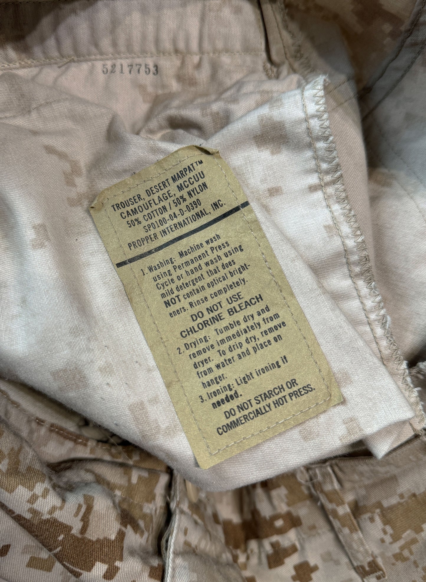 (SUP-397) USMC DESERT CAMO "CUT OFF" JORTS - MEDIUM (w31-w35まで対応)