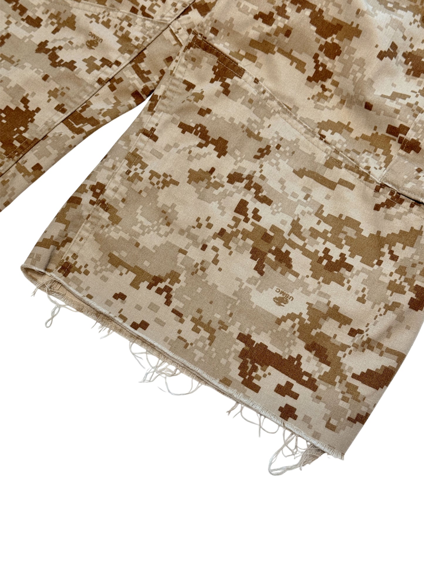 (SUP-397) USMC DESERT CAMO "CUT OFF" JORTS - MEDIUM (w31-w35まで対応)