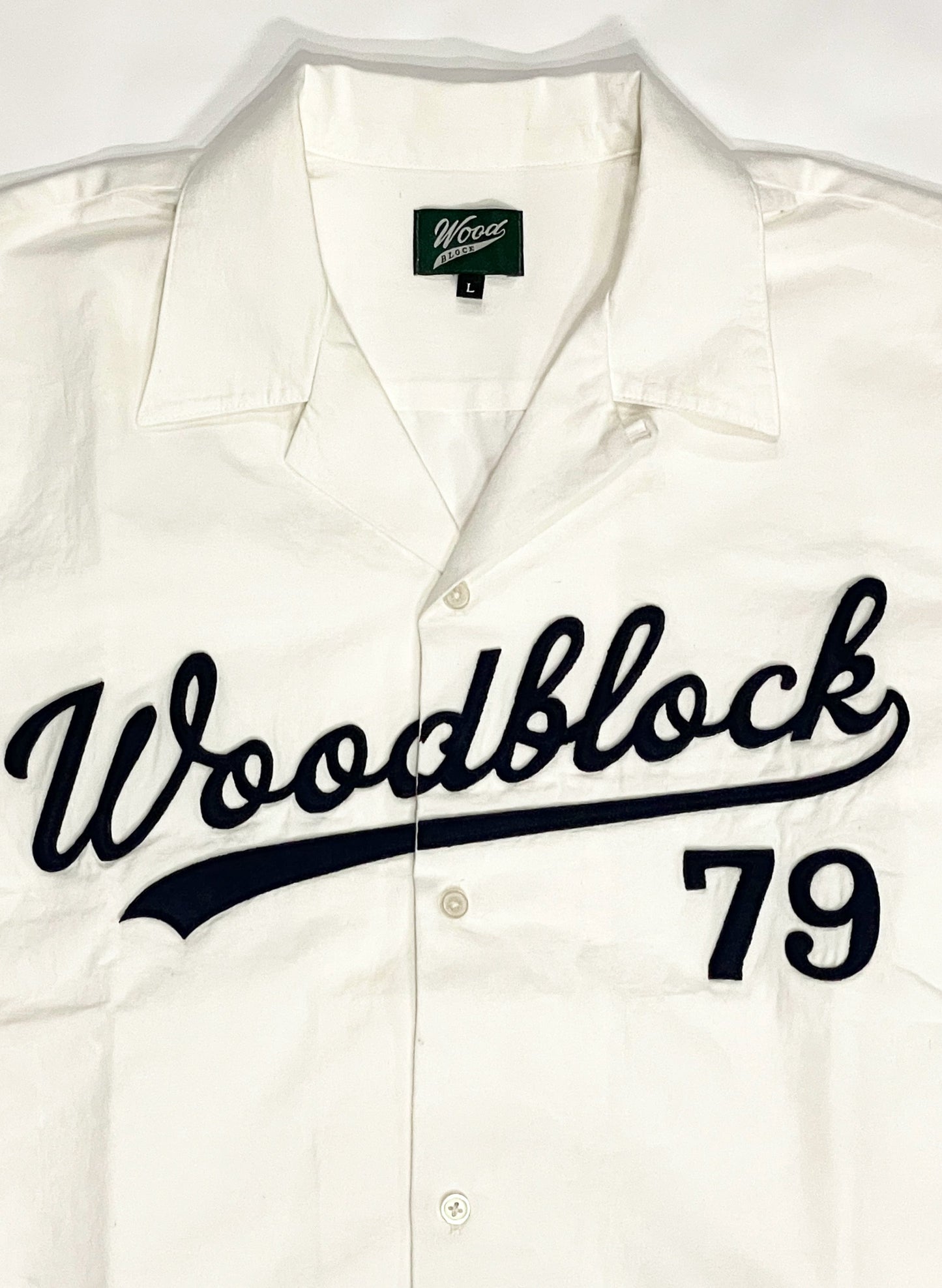 WOODBLOCK S/S OPEN COLLAR SHIRT WITH FELT PATCHES OFF WHITE(23SS-016)
