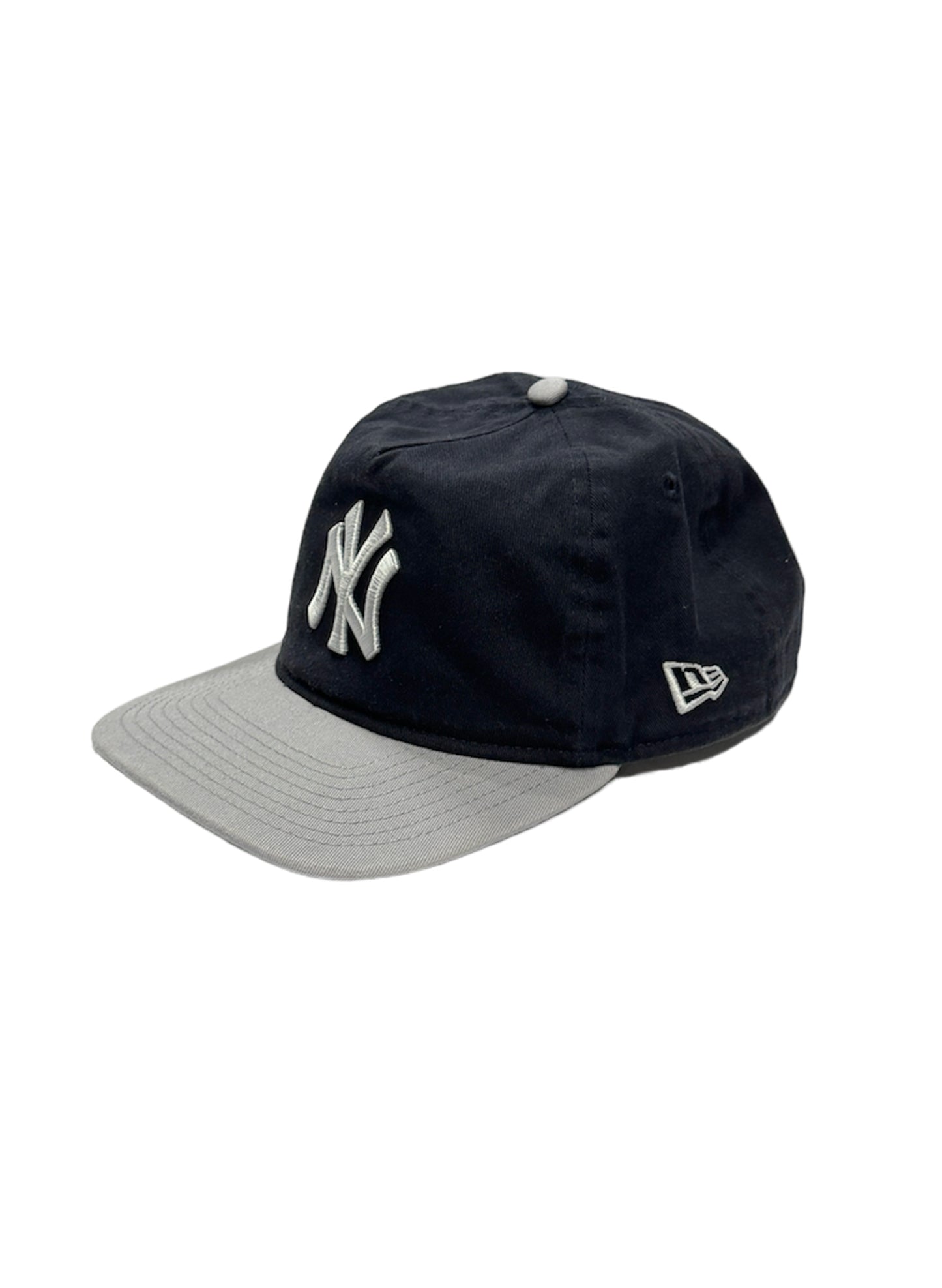 (SUP-100) VINTAGE TRUCKER CAP “NEW YORK YANKEES"