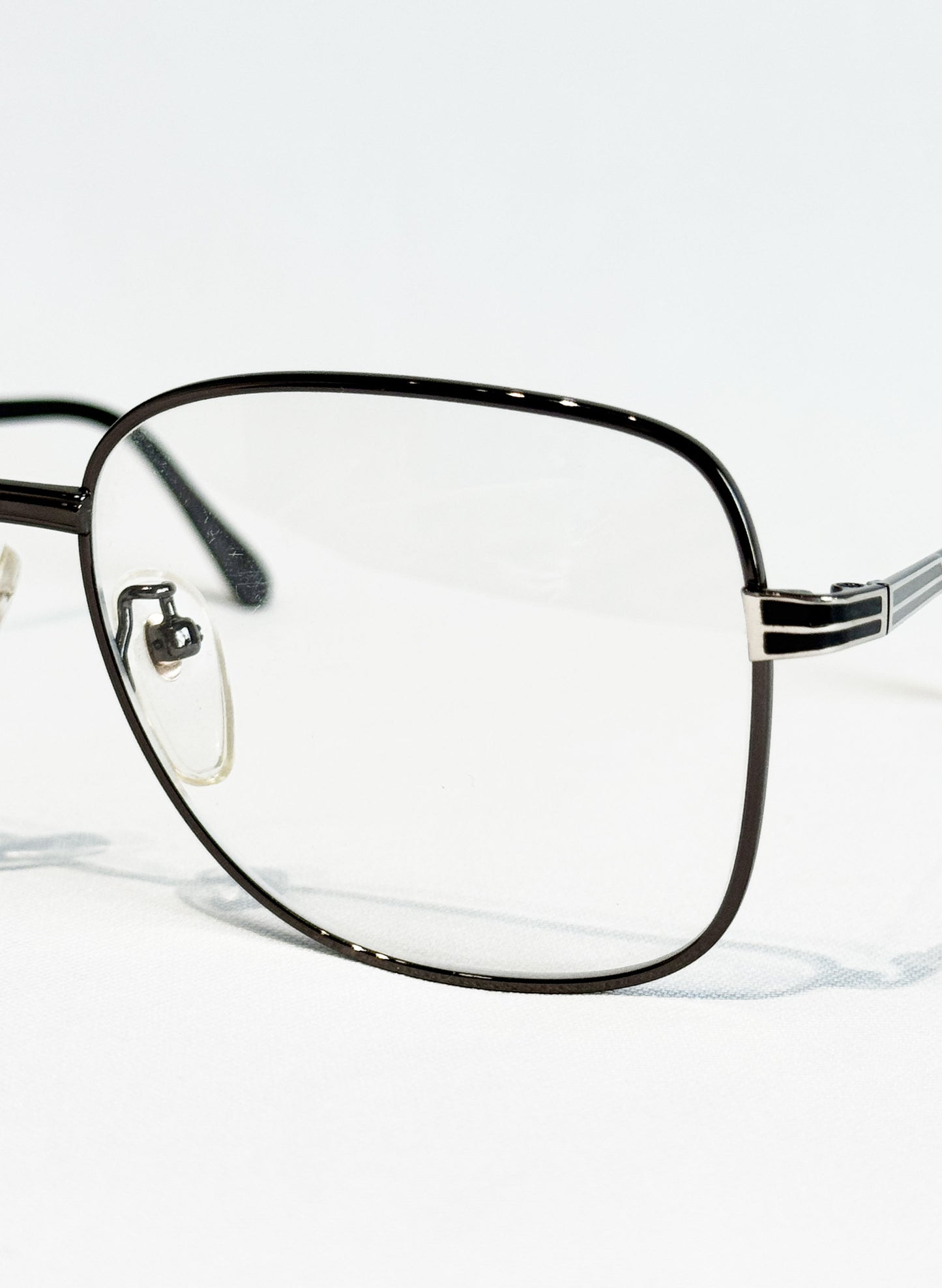 (SUP-541) 90s VINTAGE TITAN FRAME GLASSES - Nikon TITEX