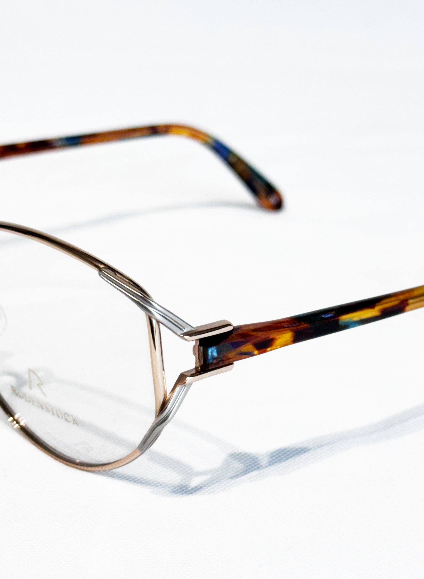 (SUP-768) 90s VINTAGE GOLD FRAME GLASSES - RODENSTOCK