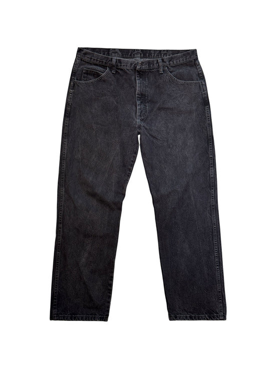 (SUP-462) RUSTLER BLACK DENIM - W38 x L30 - MADE IN MEXICO