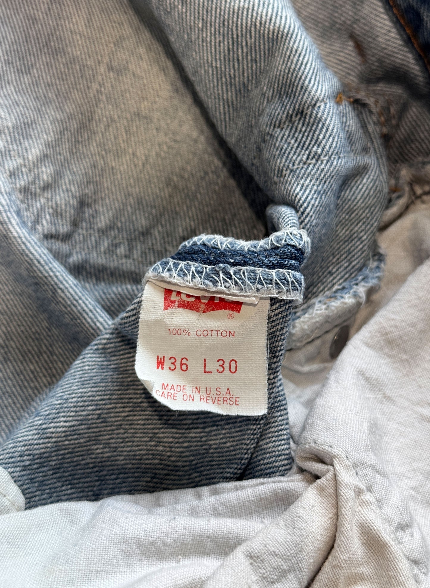 (SUP-604) LEVI'S 501 "Circle R"- MADE IN U.S.A.