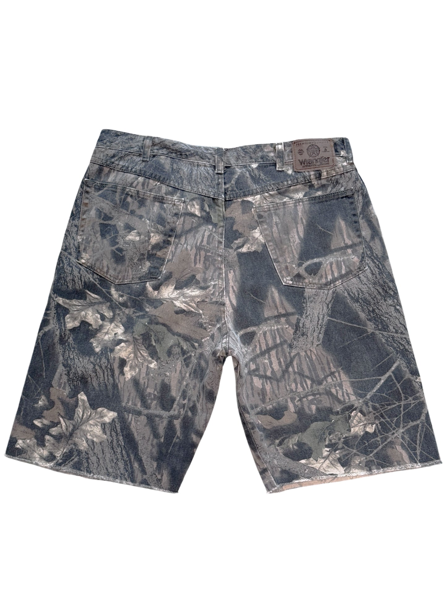 (SUP-757) Wrangler REAL TREE CAMO "CUT OFF" SHORTS
