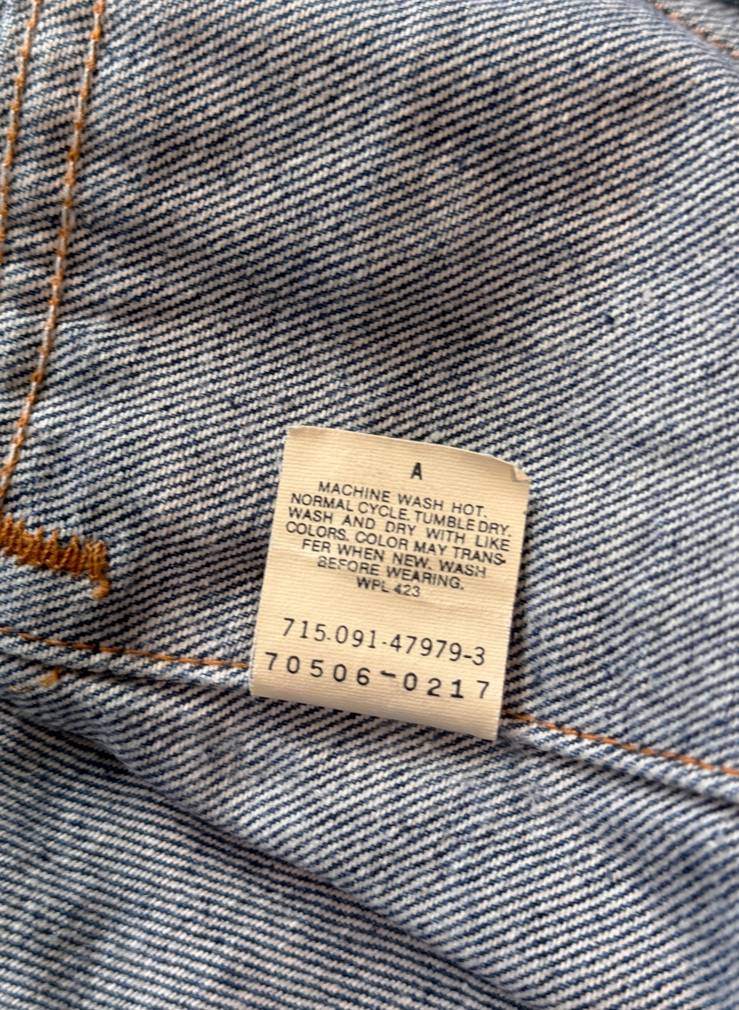 (SUP-572) LEVI'S 70506 0217 DENIM JACKET - MADE IN U.S.A.