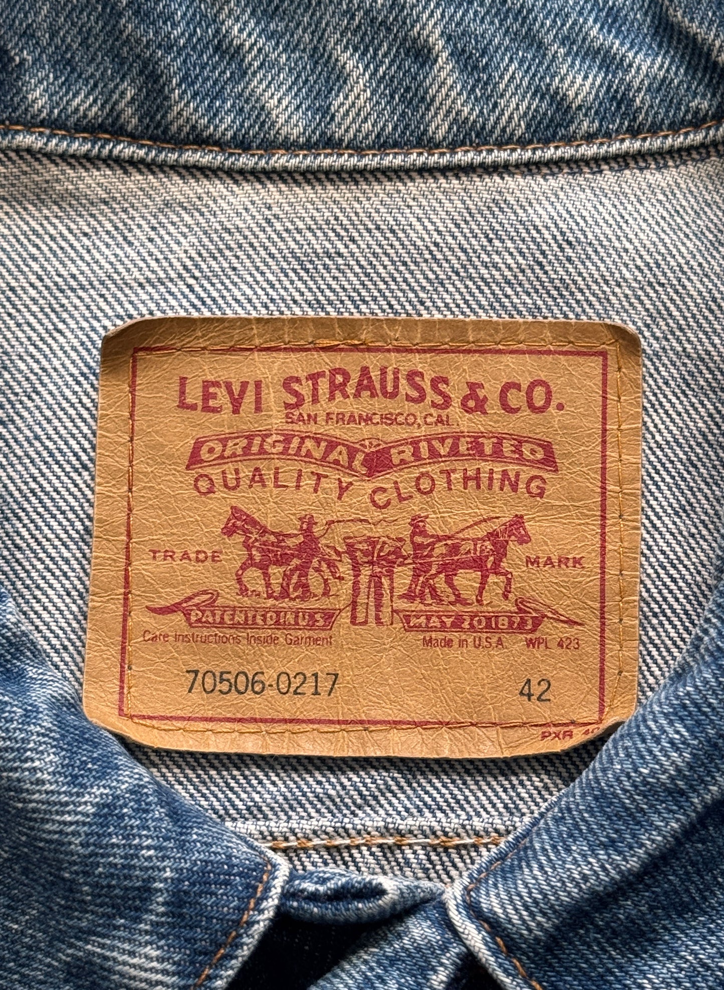 (SUP-572) LEVI'S 70506 0217 DENIM JACKET - MADE IN U.S.A.