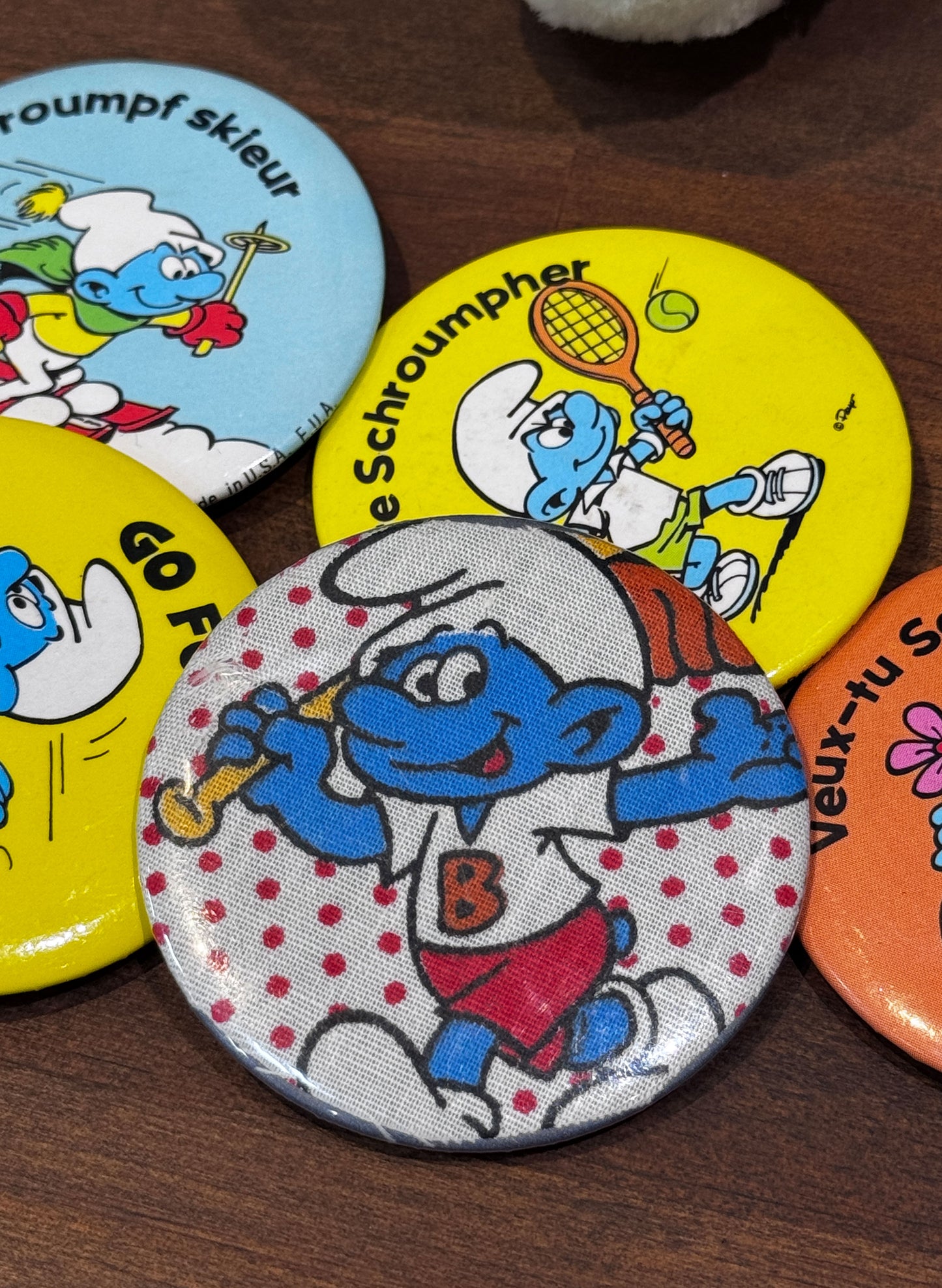 (SUP-749) "SMURFS" 80's Vintage Pinback Button Badge - 56mm