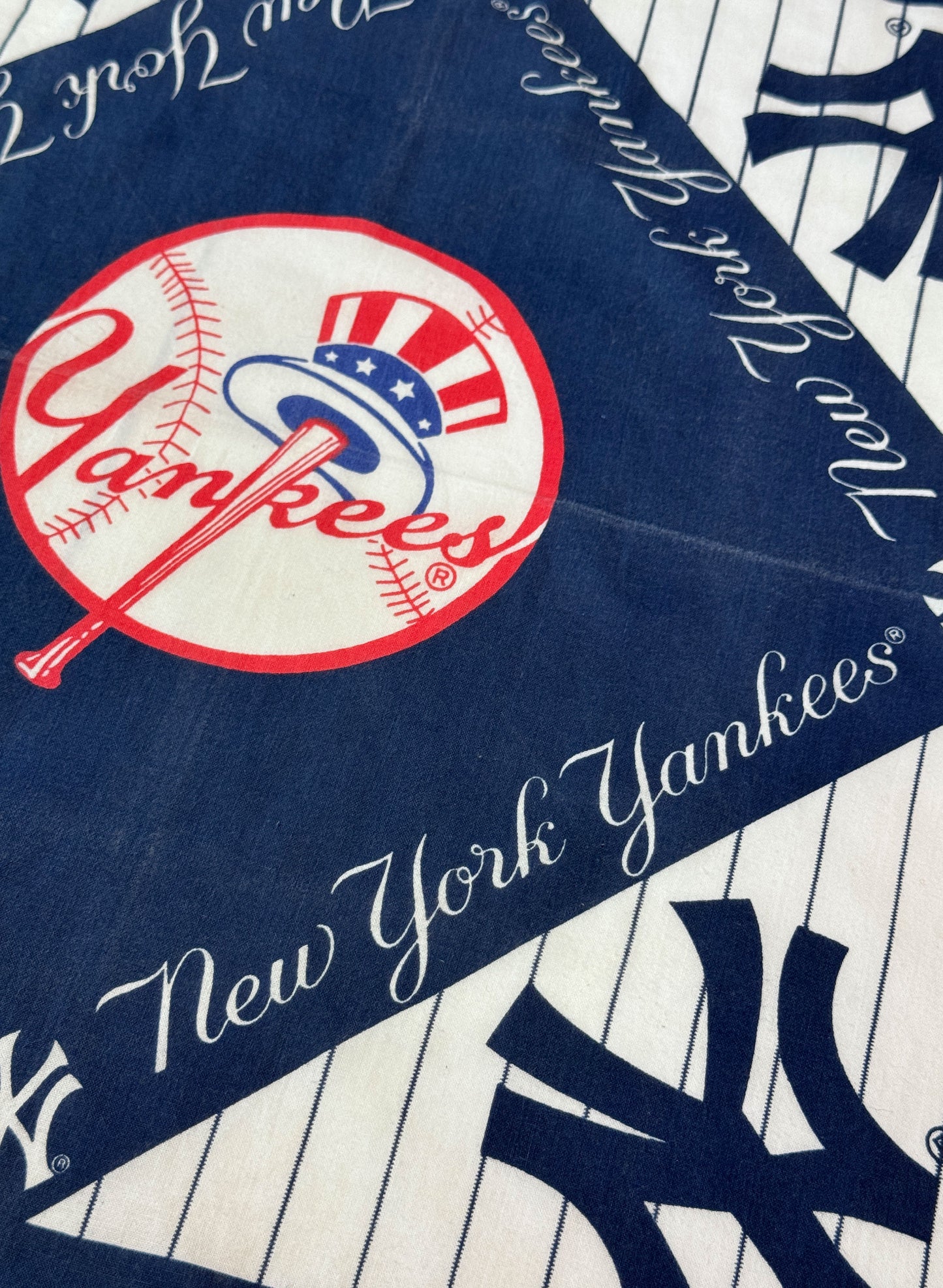 (SUP-711) VINTAGE 1995 MLB NEW YORK YANKEES BANADANA