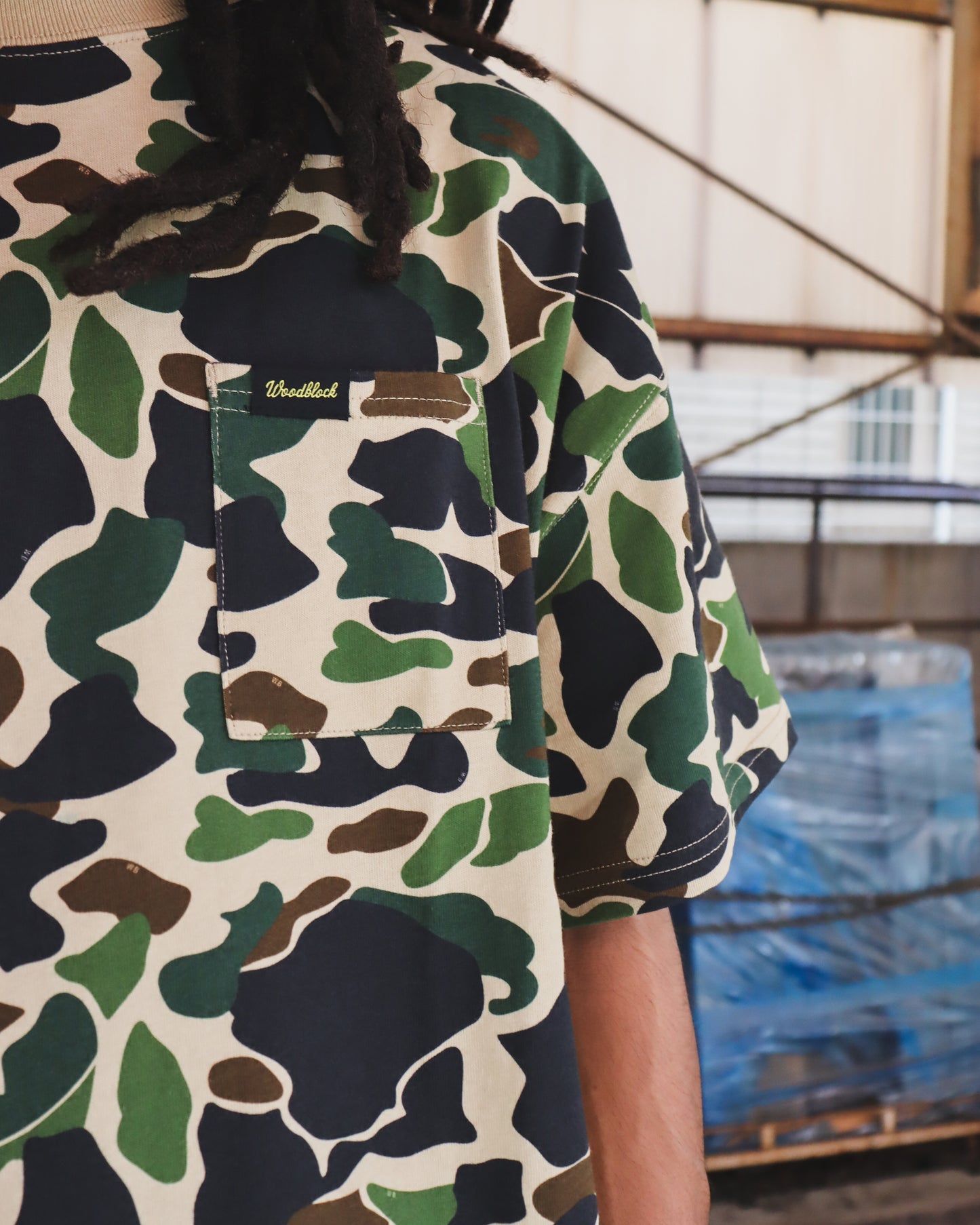 WOODBLOCK WIDE SILHOUETTE POCKET T-SHIRT DUCK HUNTER CAMO (WB-26SS-025)