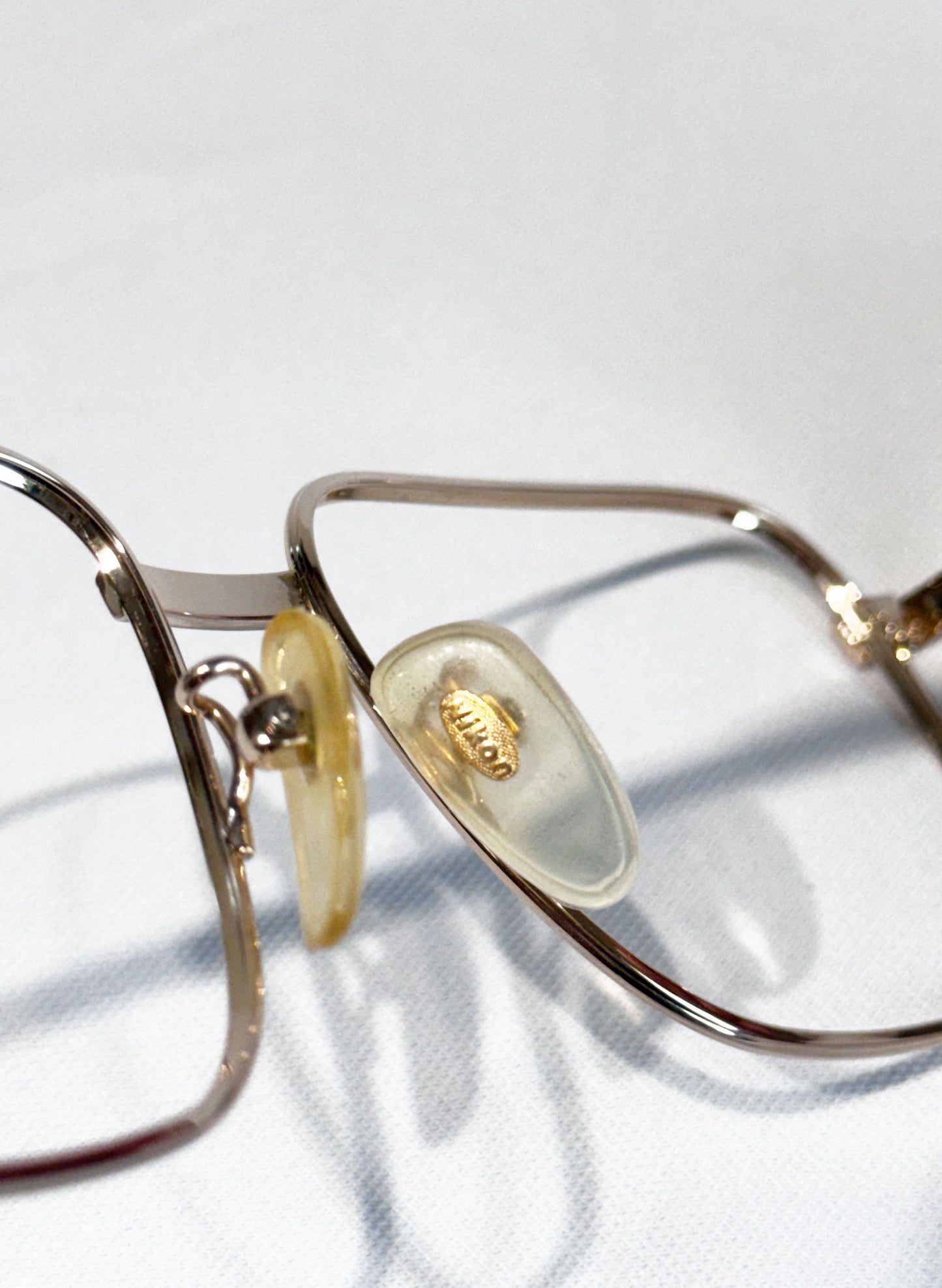 (SUP-767) 90s VINTAGE GOLD FRAME GLASSES - Nikon（レンズなし）