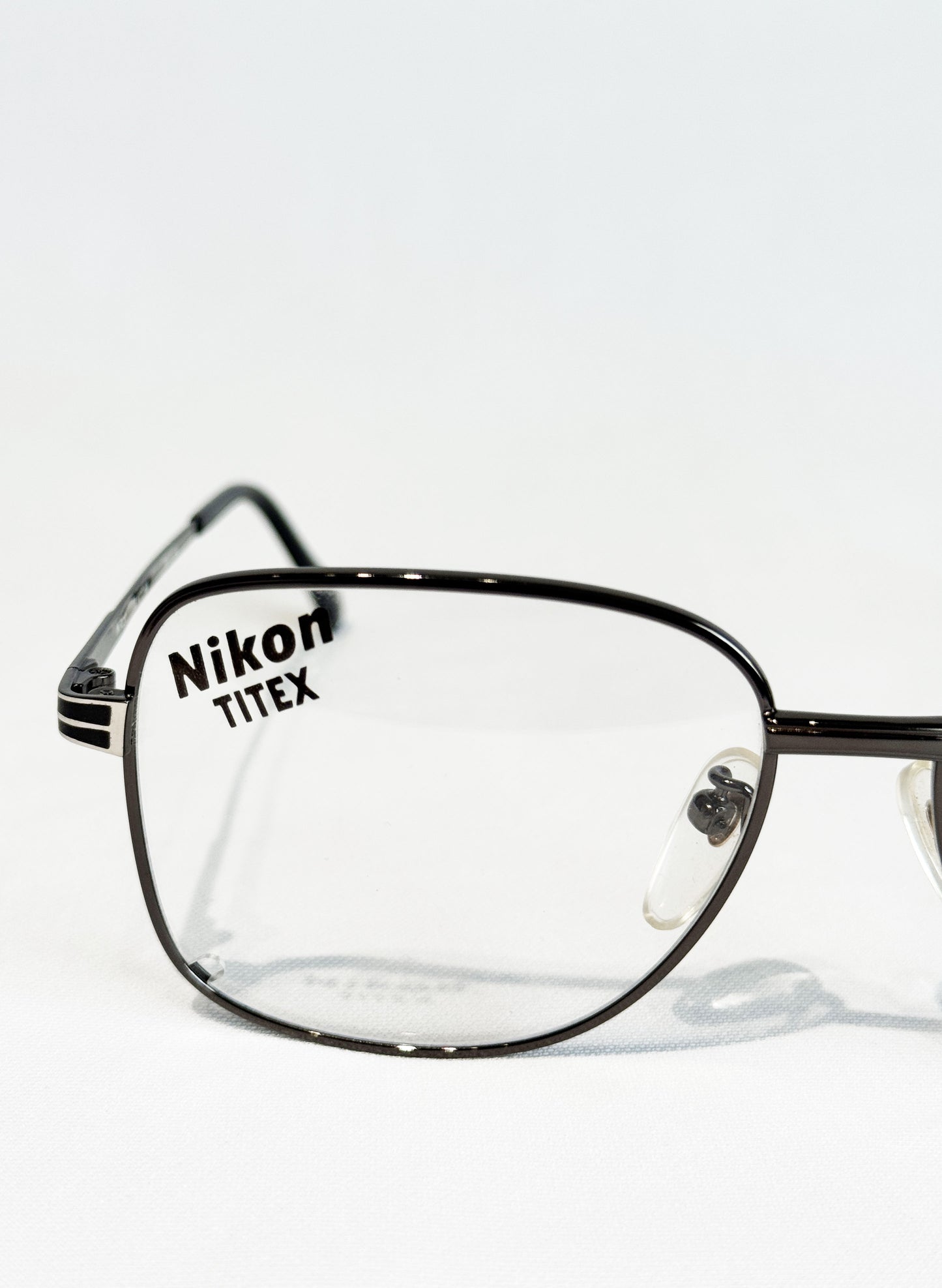 (SUP-541) 90s VINTAGE TITAN FRAME GLASSES - Nikon TITEX