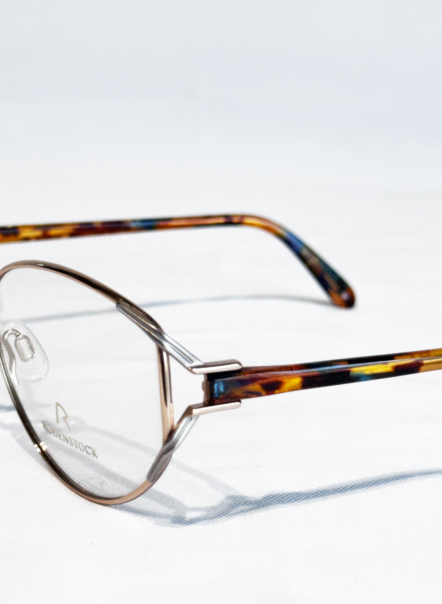 (SUP-768) 90s VINTAGE GOLD FRAME GLASSES - RODENSTOCK