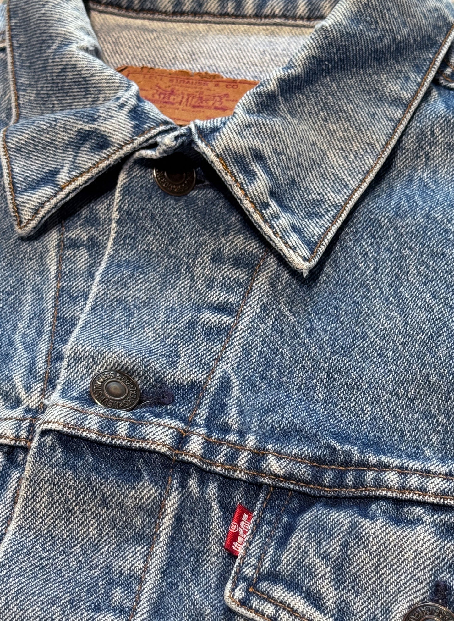 (SUP-610) 80s LEVI'S 70506 - 0216 "BORO" DENIM JACKET - MADE IN U.S.A.