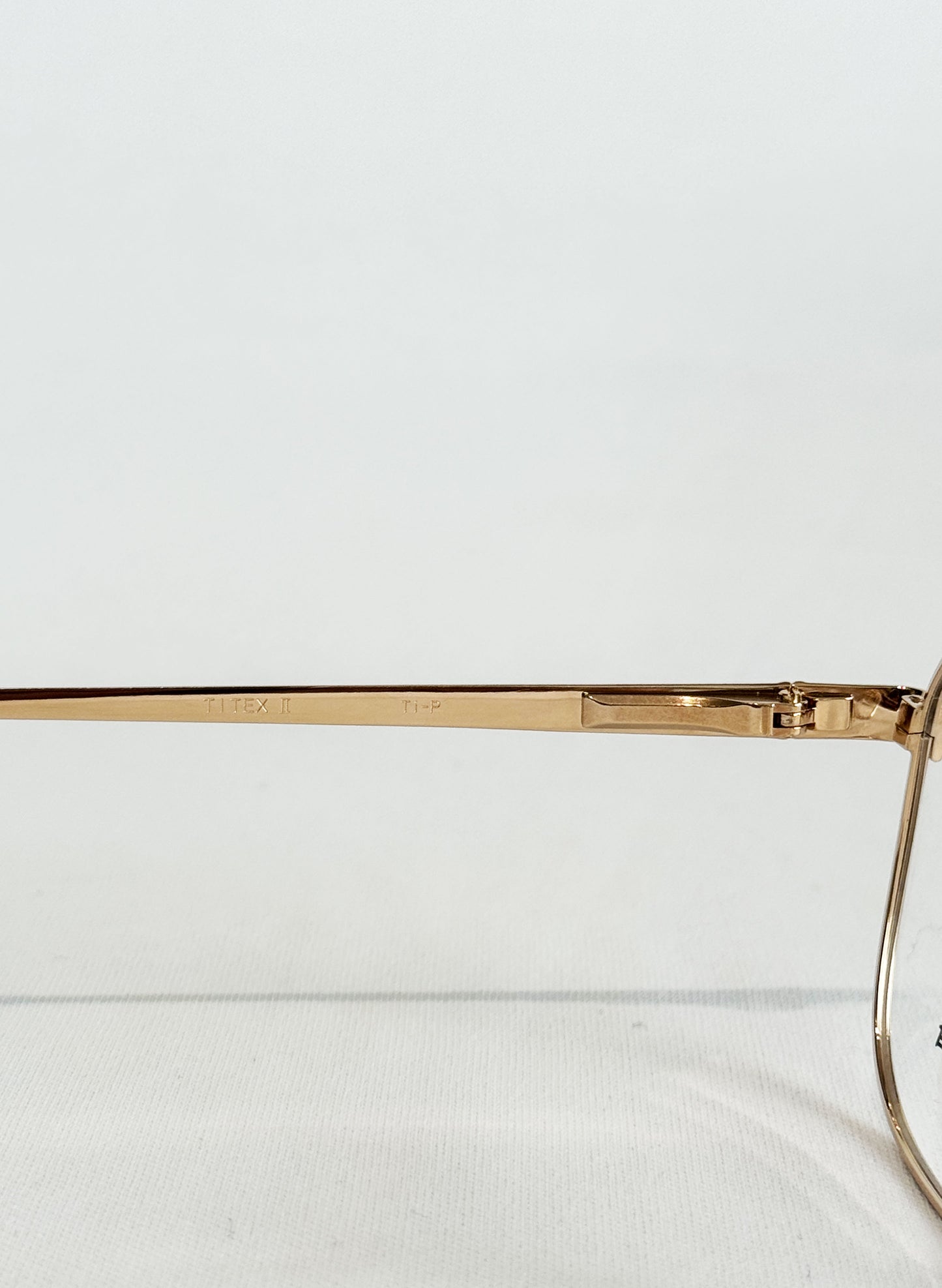 (SUP-558) 90s VINTAGE GOLD FRAME GLASSES Nikon TITEX Ⅱ Ti-P