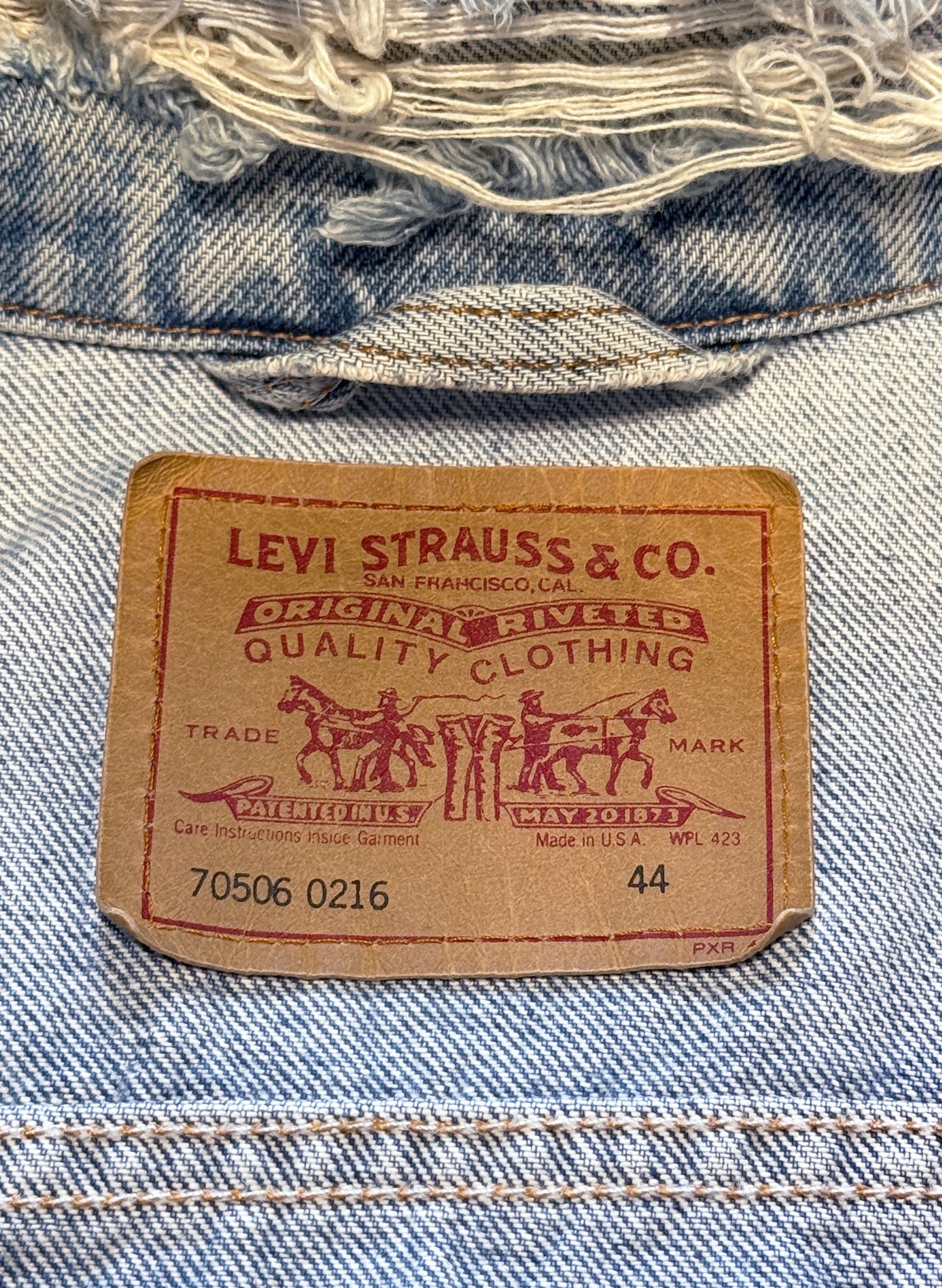 (SUP-609) 90s LEVI'S 70506 0216 "BORO" DENIM JACKET - MADE IN U.S.A.