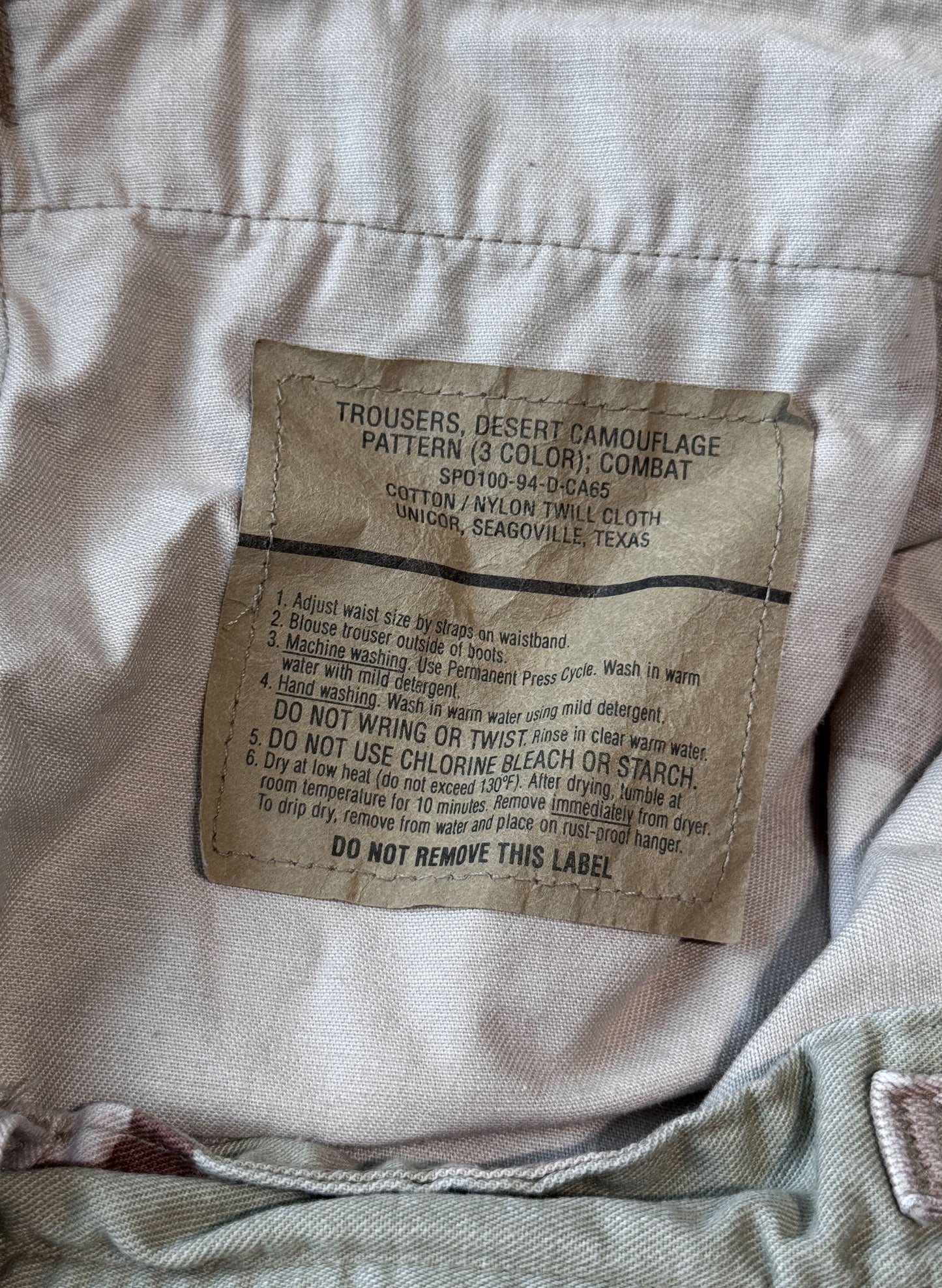 (SUP-800) U.S. ARMY DESERT CAMO "CUT OFF" CARGO SHORTS