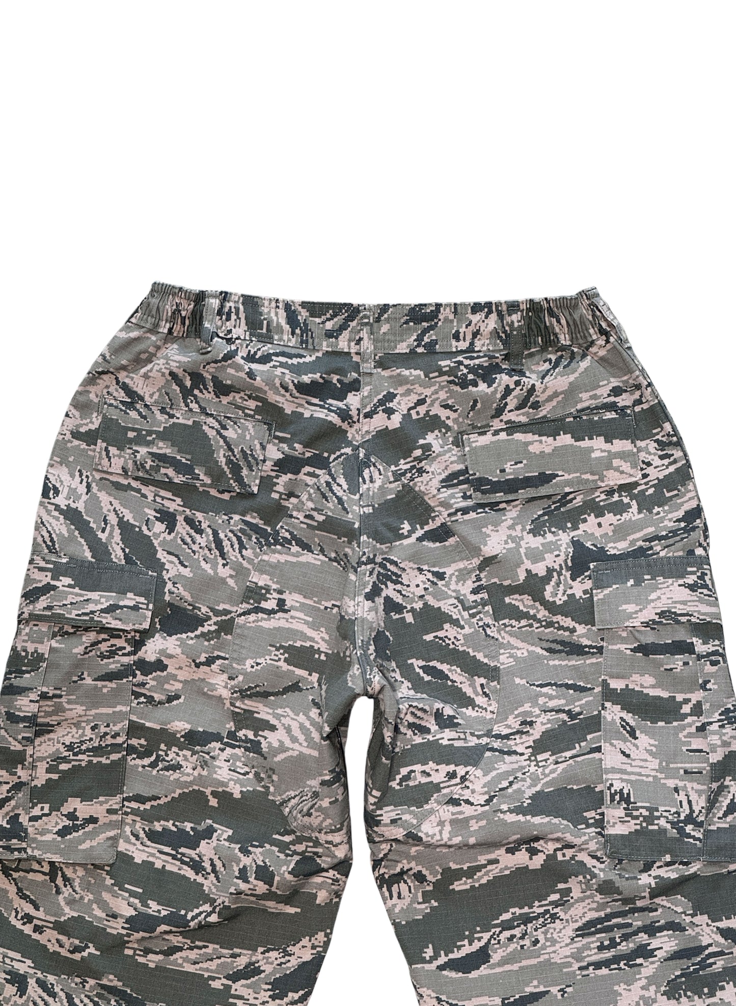 (SUP-585) U.S AIR FORCE DIGITAL CAMO "CUT OFF" CARGO SHORTS