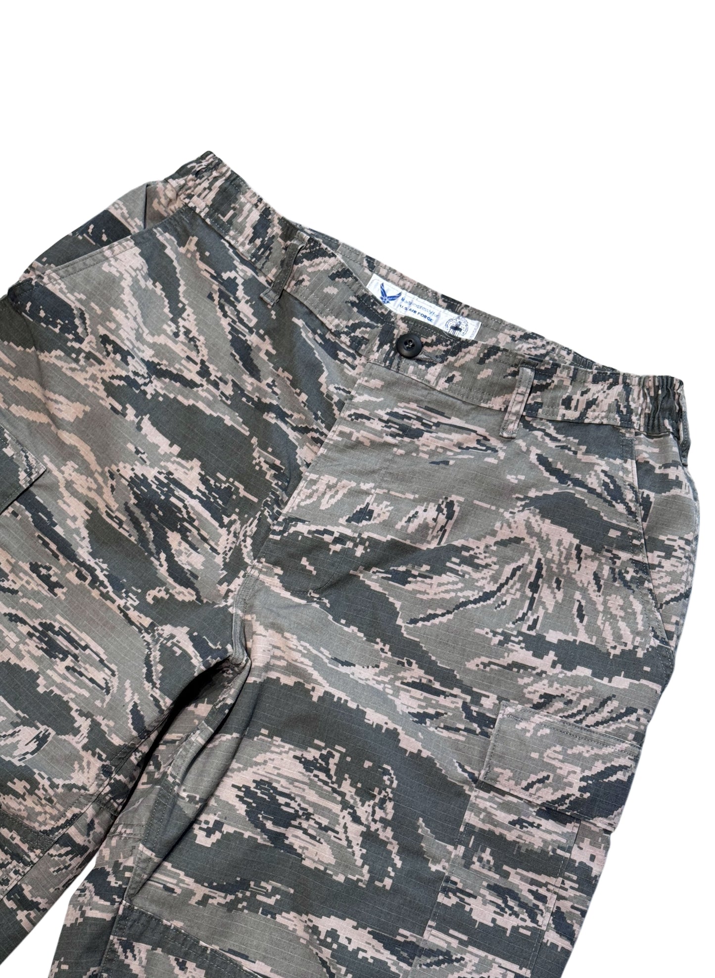 (SUP-585) U.S AIR FORCE DIGITAL CAMO "CUT OFF" CARGO SHORTS