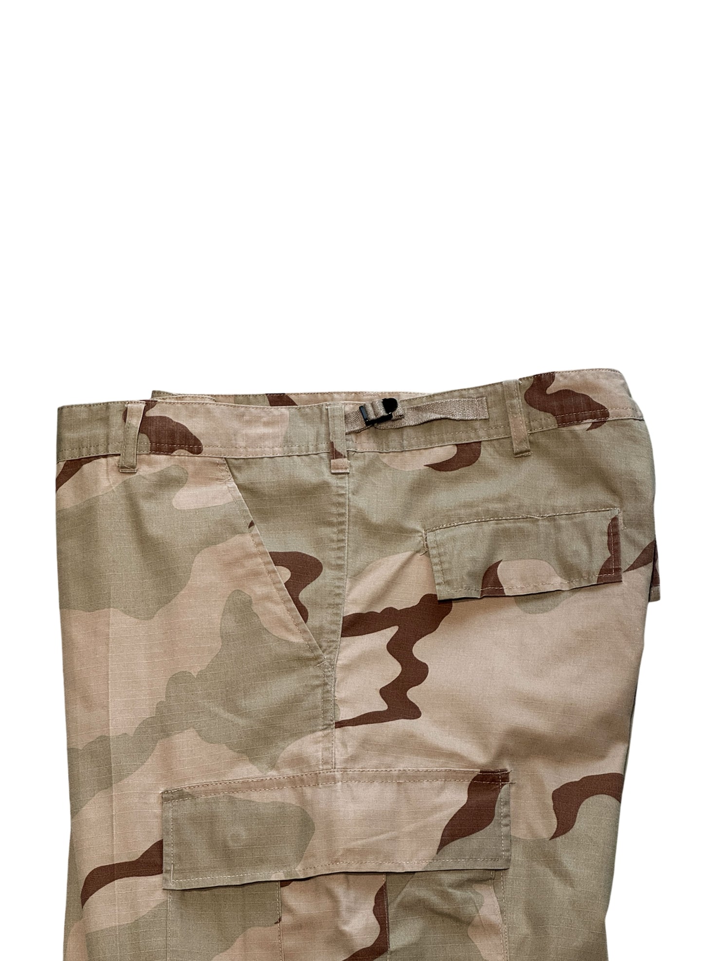 (SUP-586) U.S ARMY DESERT CAMO "CUT OFF" CARGO SHORTS
