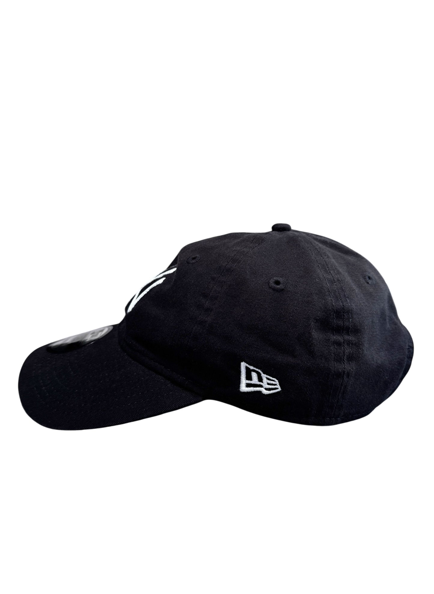 (SUP-628) NEW ERA NEW YORK YANKEES "CHAIN STITCH" LOGO CAP - BLACK