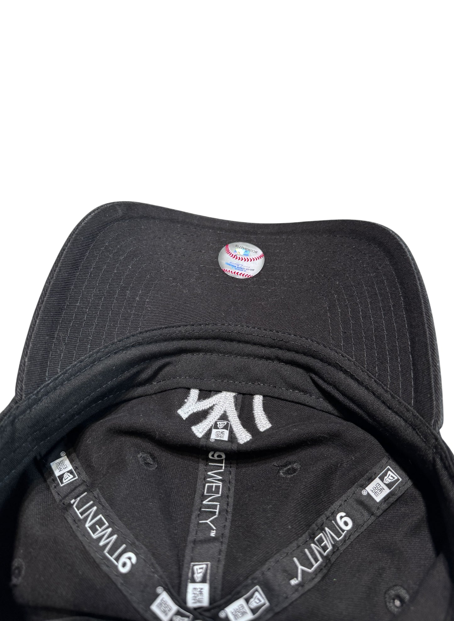 (SUP-628) NEW ERA NEW YORK YANKEES "CHAIN STITCH" LOGO CAP - BLACK