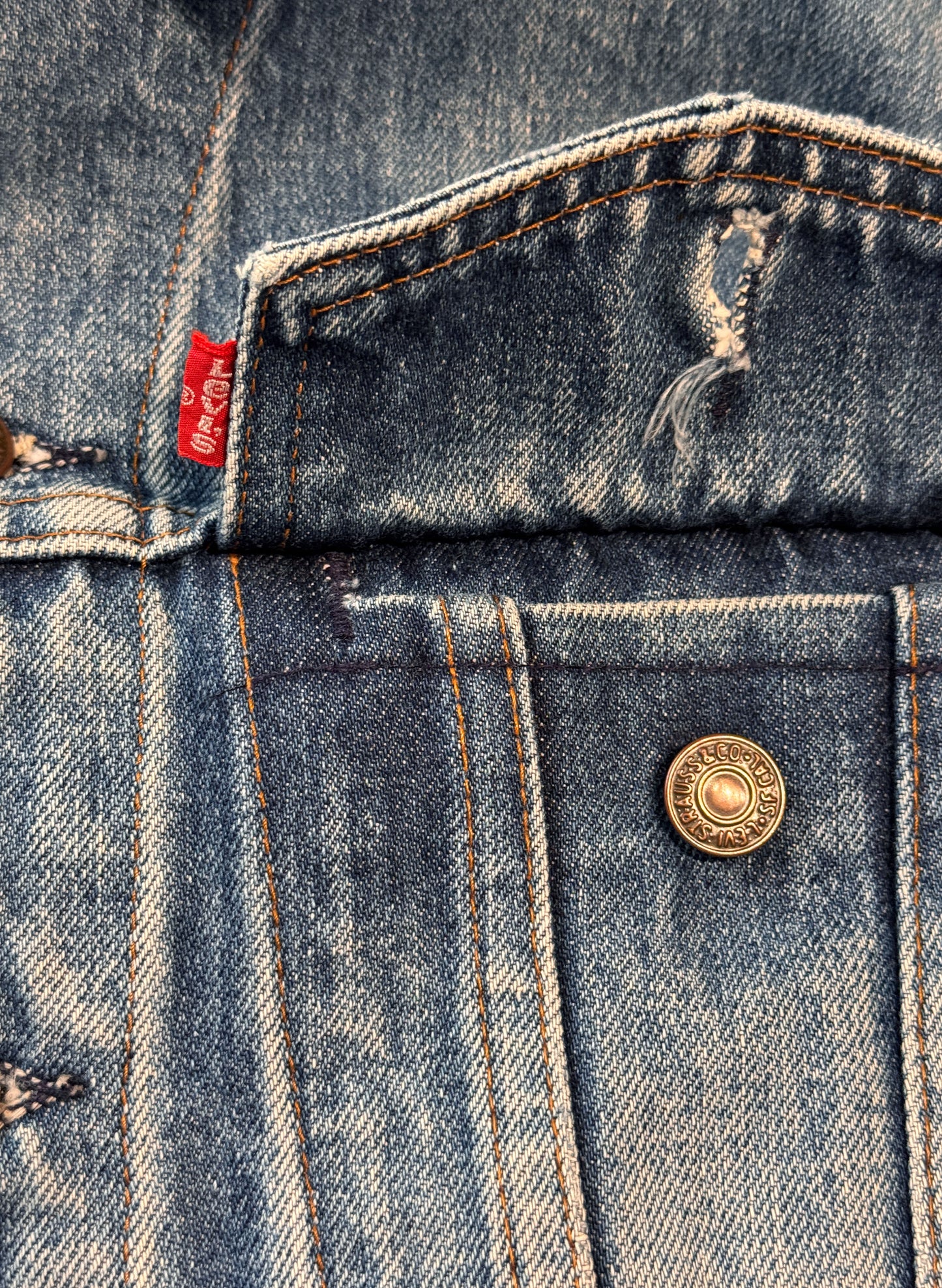(SUP-576) 70s LEVI'S 70505 0217 "4th" DENIM JACKET "BORO" - size 44