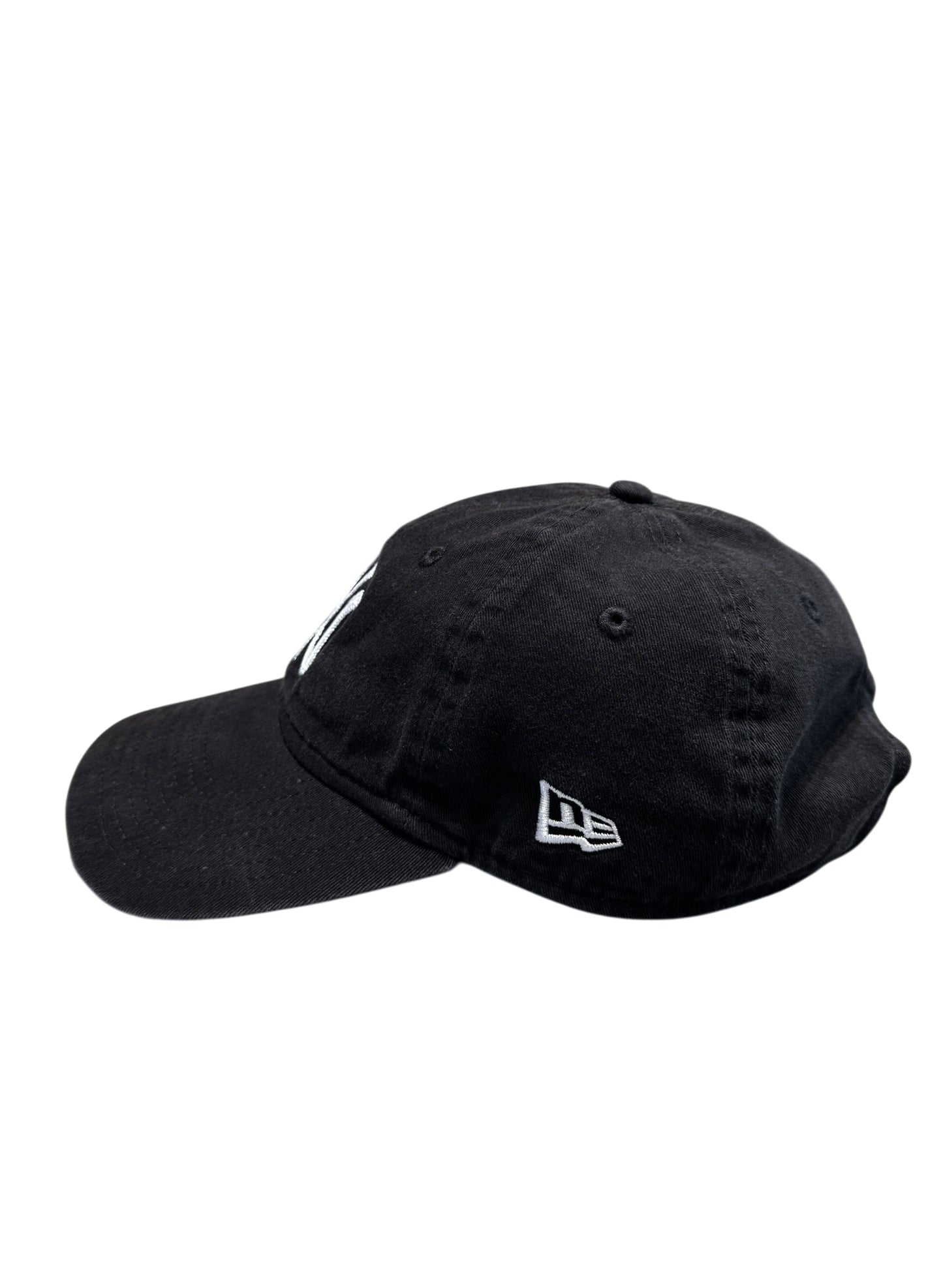 (SUP-626) NEW ERA NEW YORK YANKEES "CHAIN STITCH" LOGO CAP - BLACK