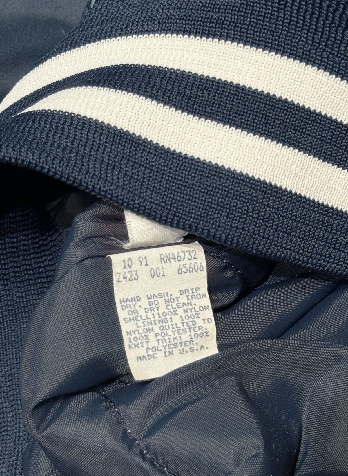 (SUP-873) Chalk Line NEW YORK YANKEES NYLON STADIUM JACKET (M) - MADE IN U.S.A.
