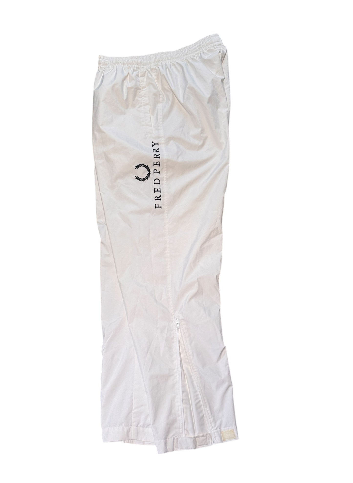 (SUP-569) FRED PERRY NYLON PANTS - WHITE