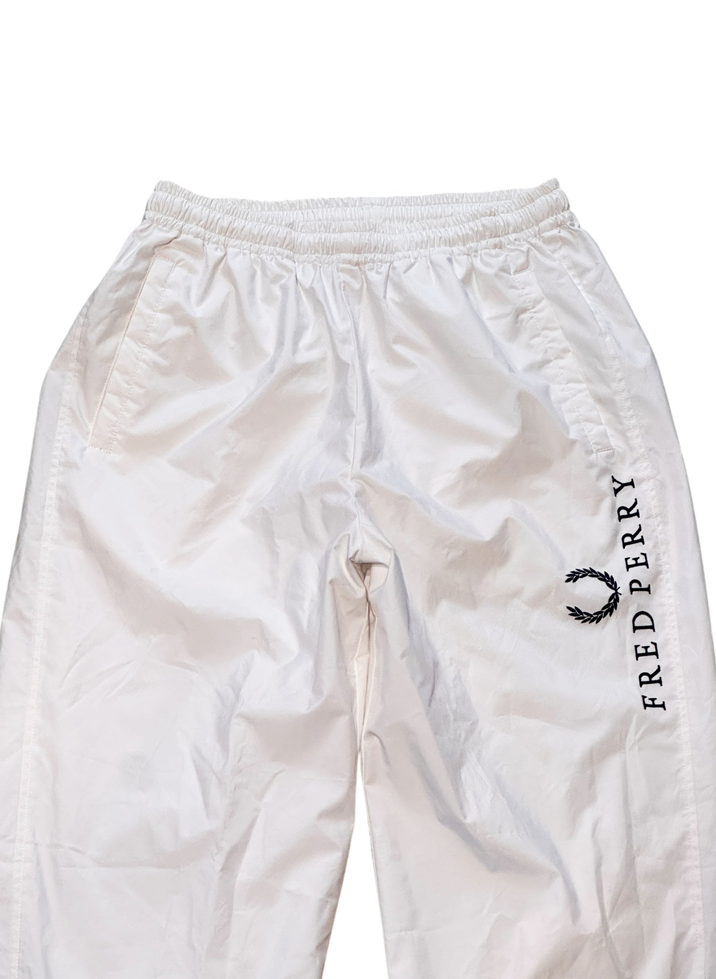 (SUP-569) FRED PERRY NYLON PANTS - WHITE